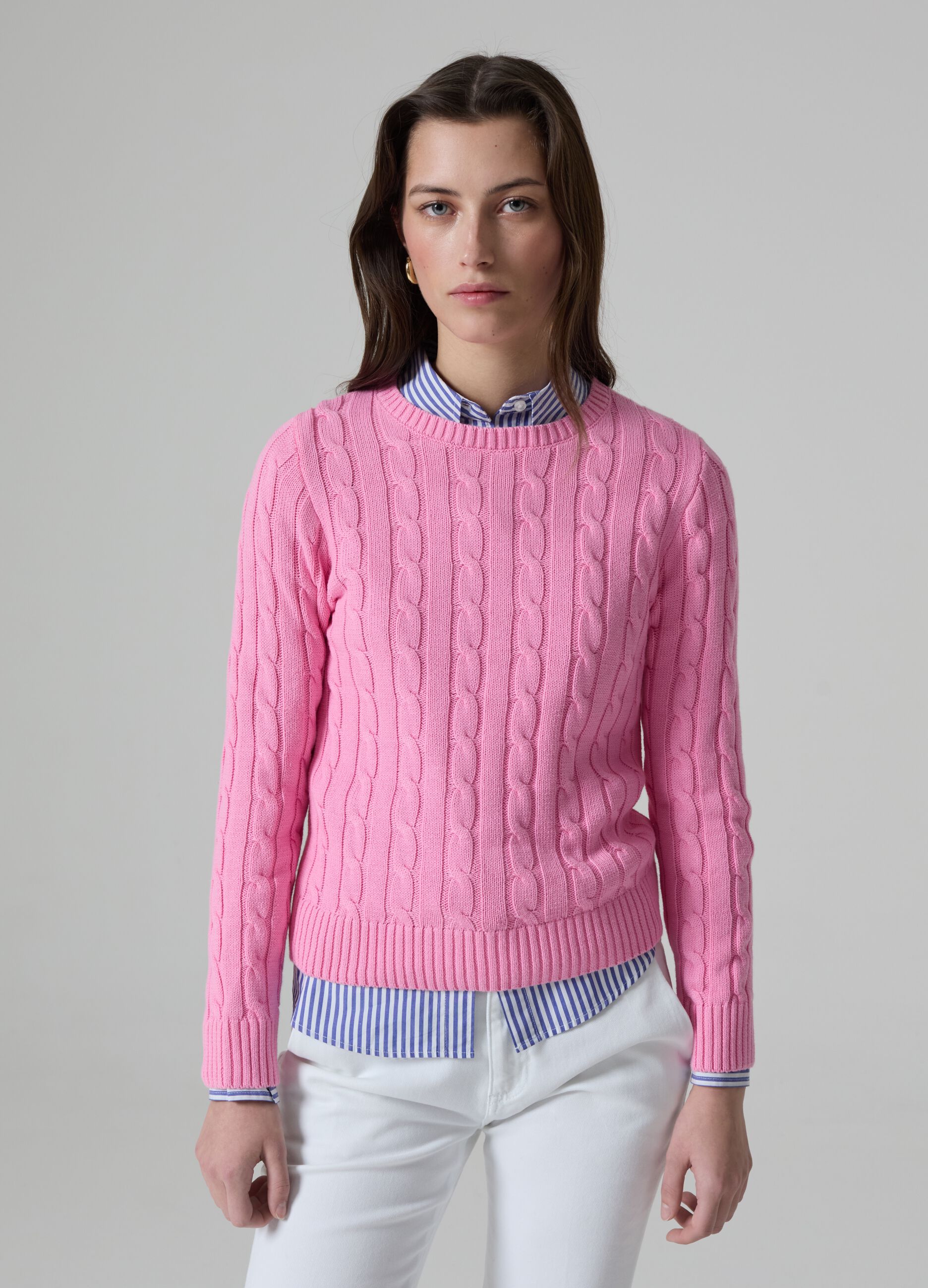 Ribbed pullover with cable-knit design_0