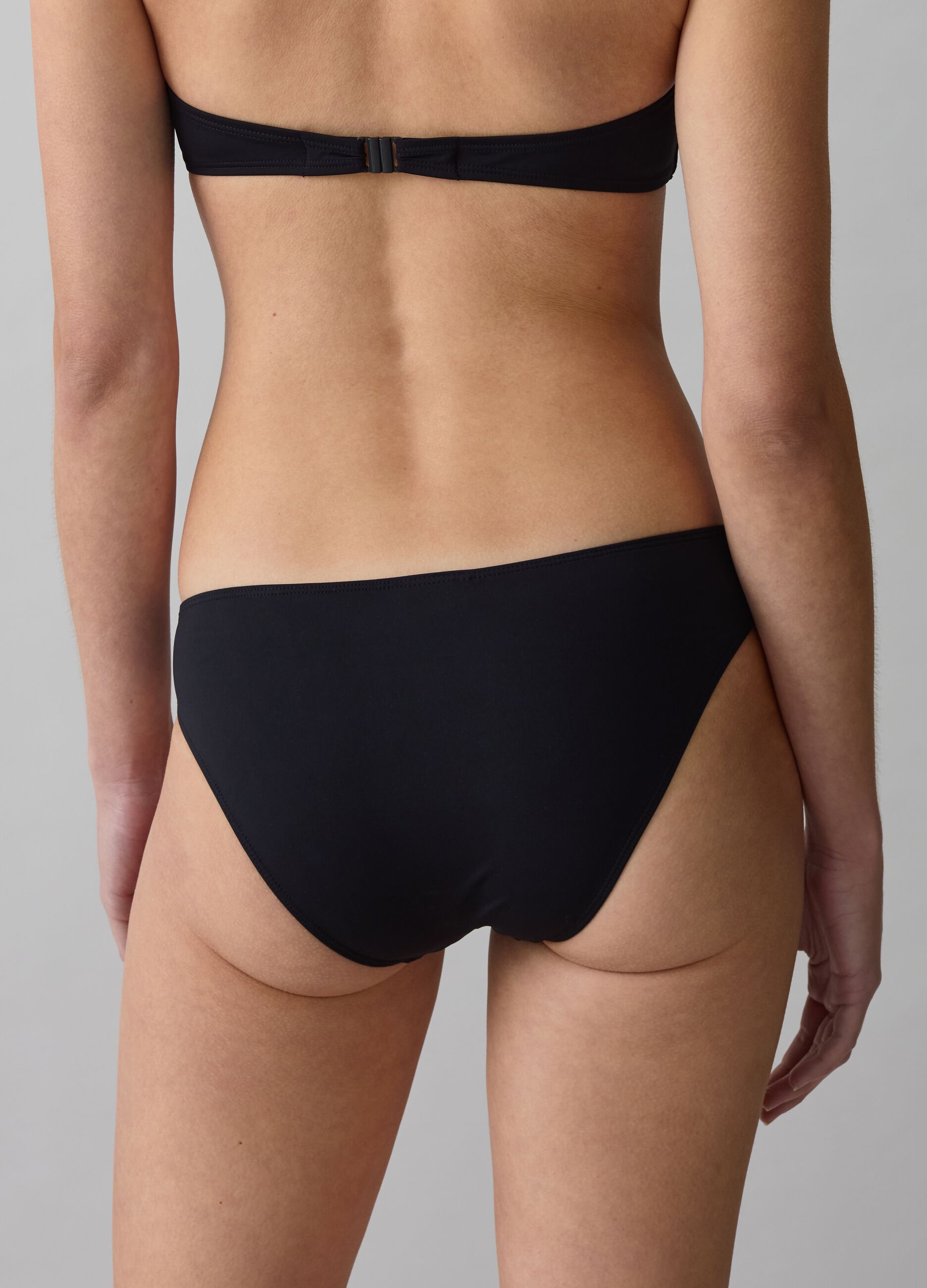 Braguita bikini color liso