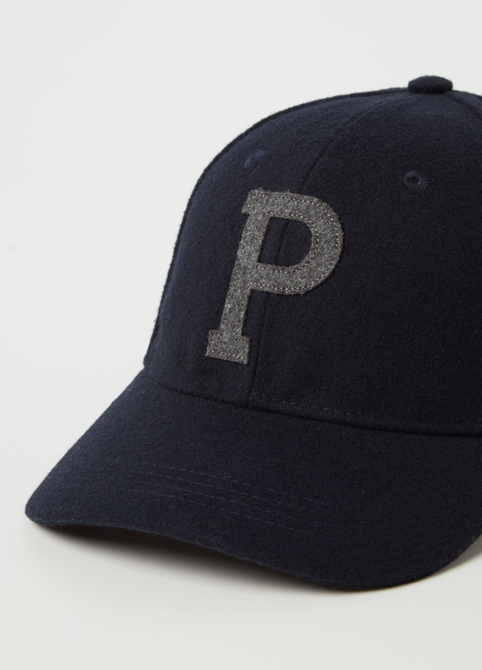 Man's Baseball cap with logo embroidery | PIOMBO