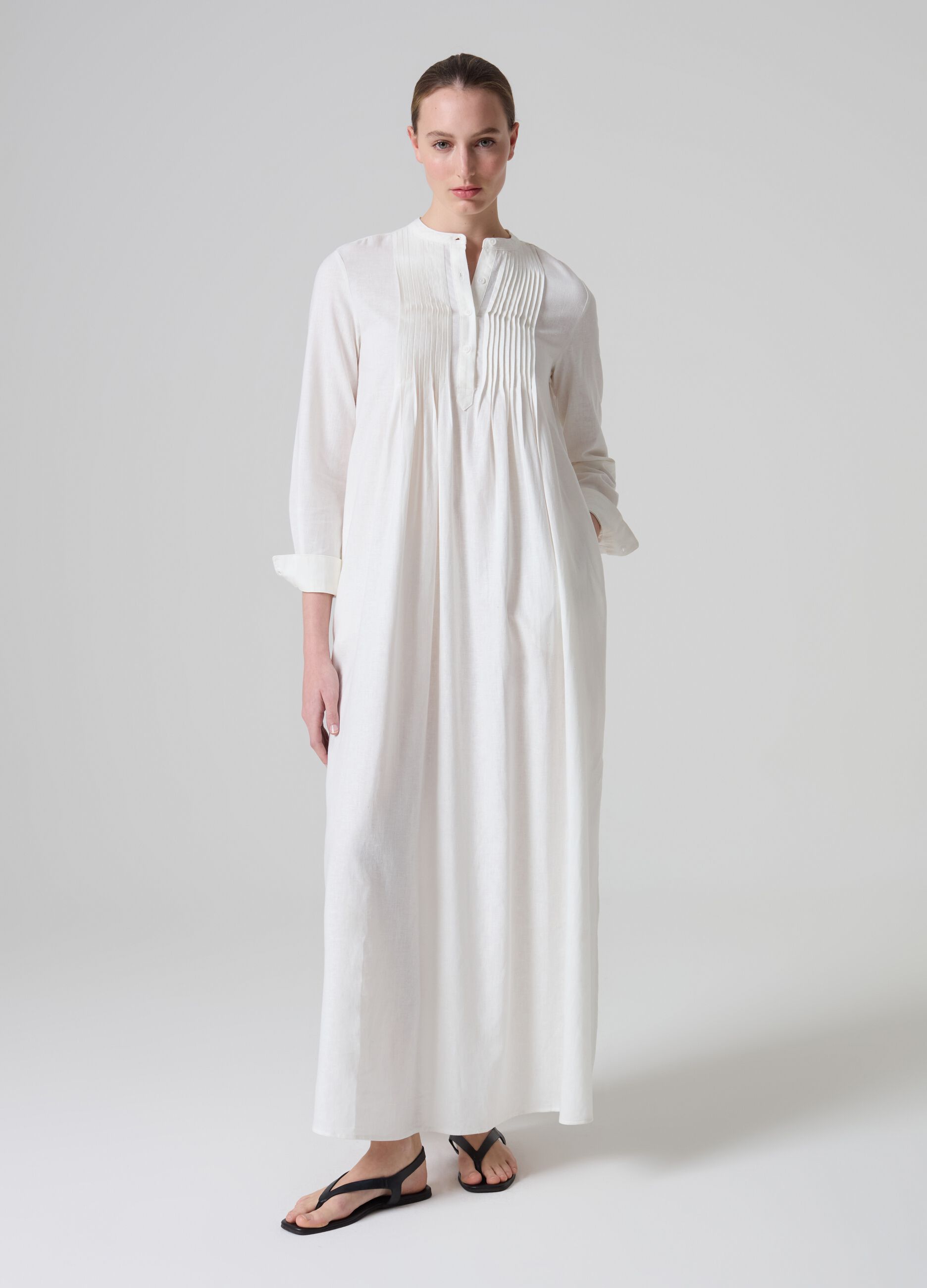 Contemporary long dress with mandarin collar