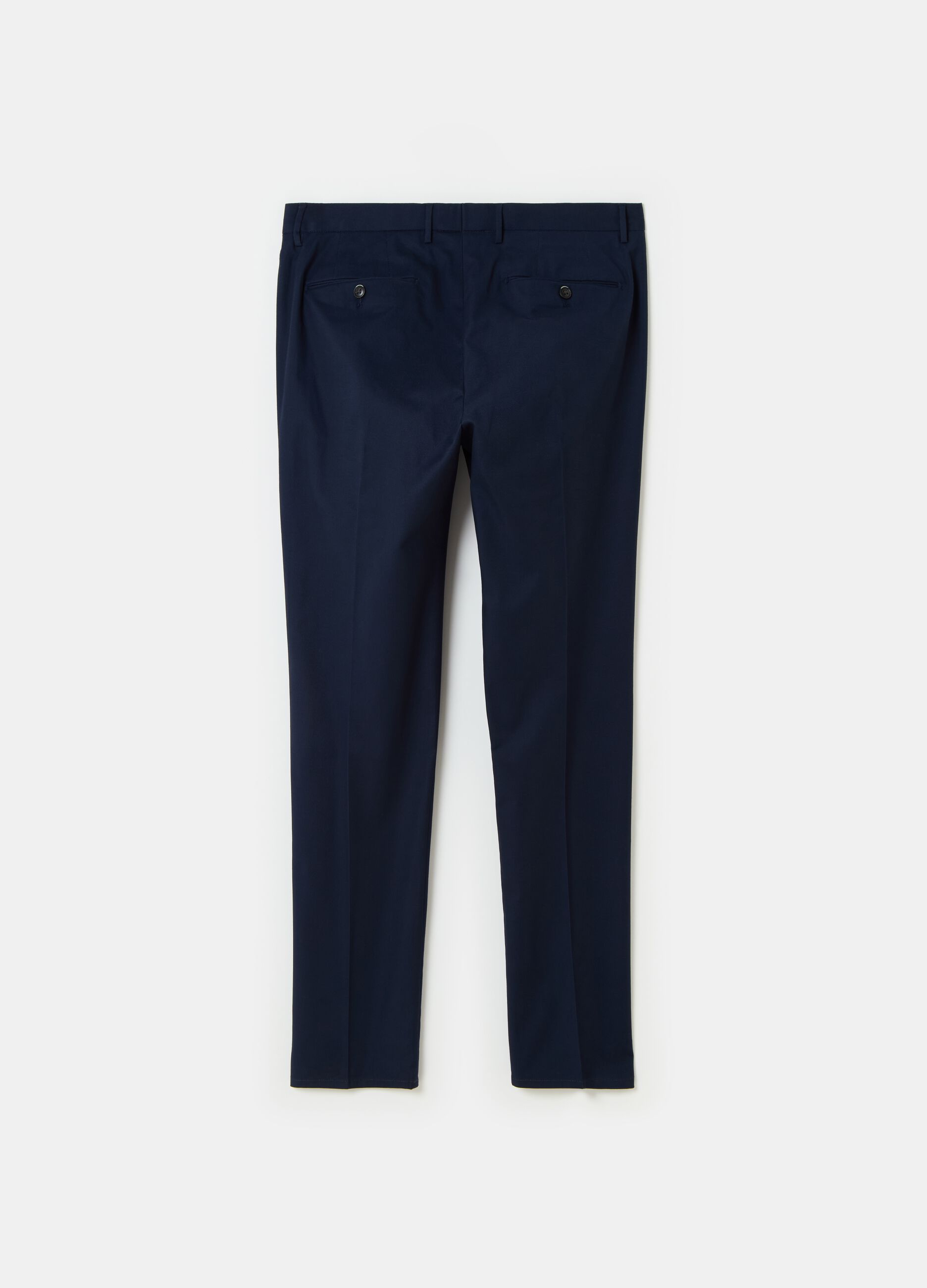 Contemporary chino trousers with darts_4