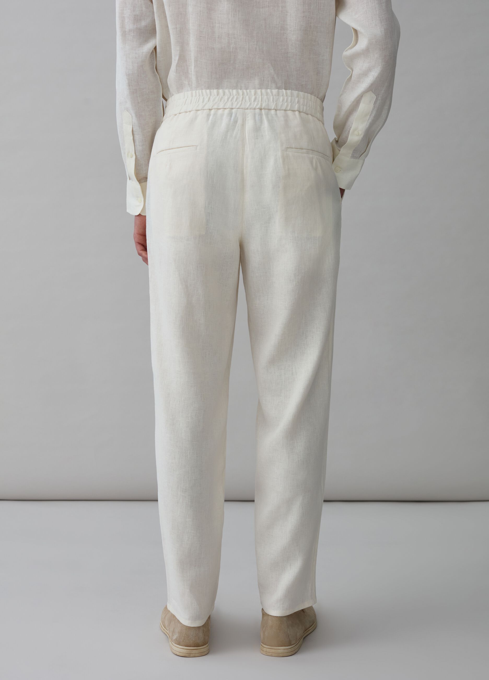 Contemporary trousers in linen_2