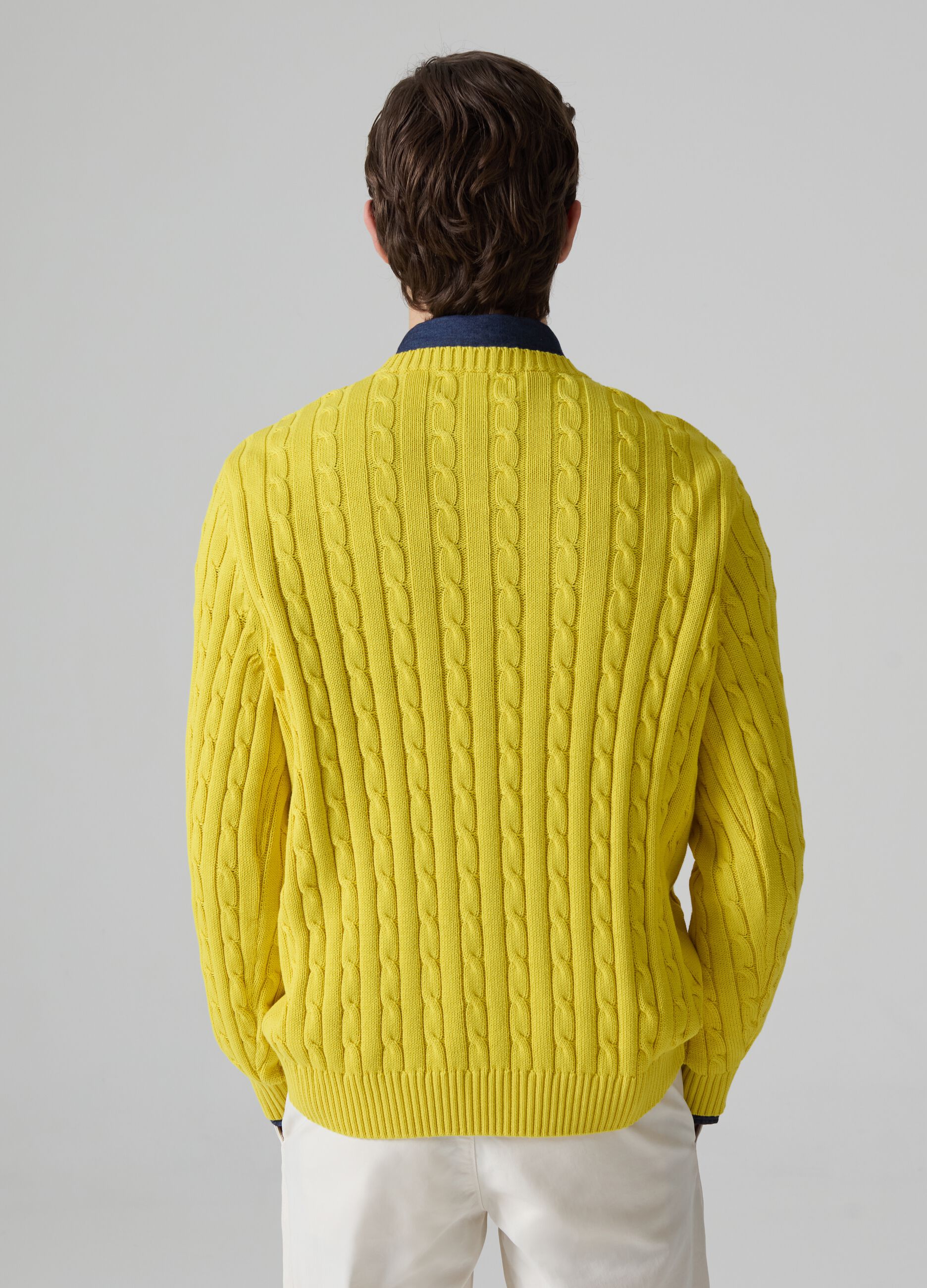 Ribbed pullover with cable-knit motif_2