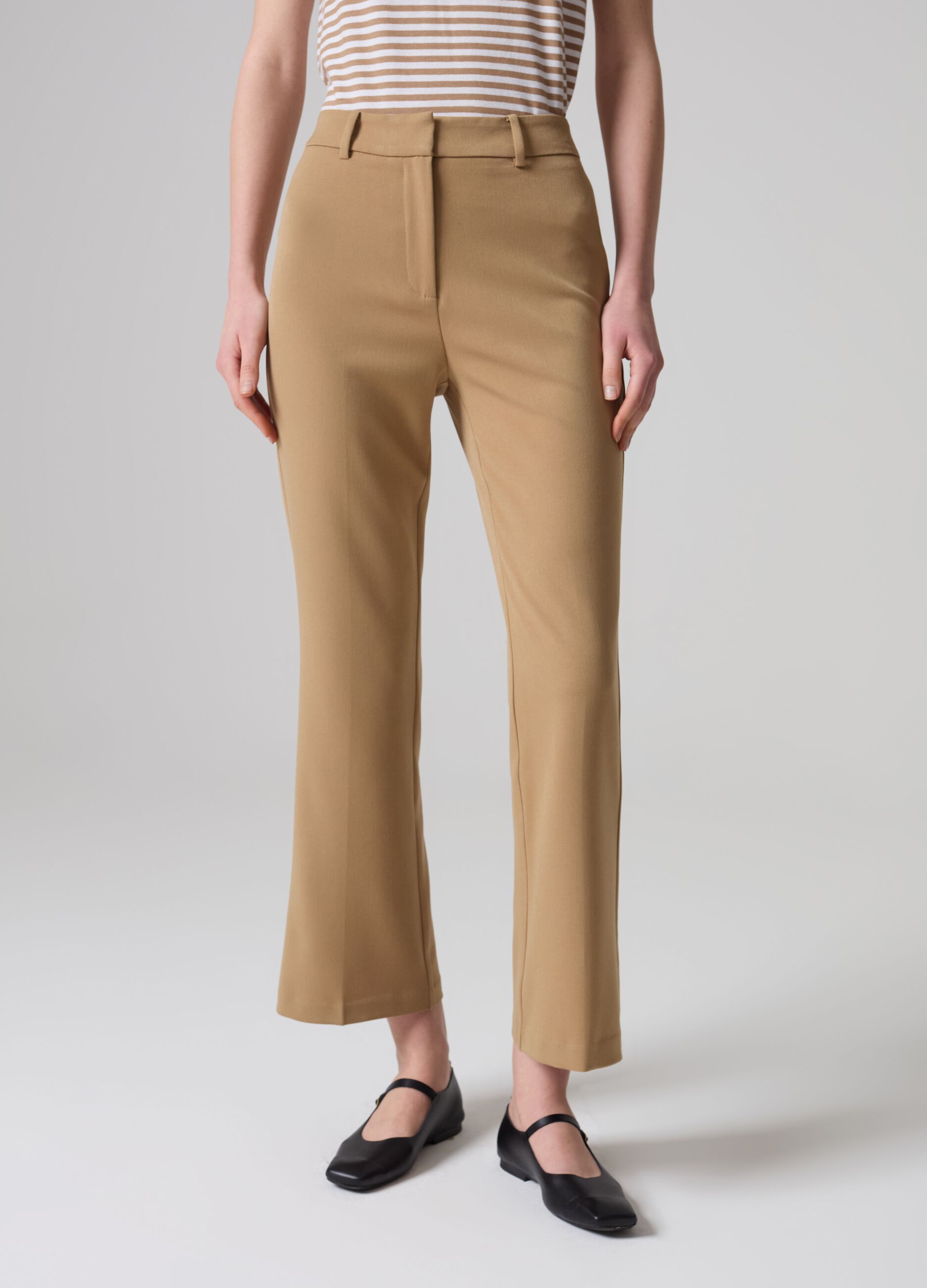 Contemporary flare-fit crop trousers_1