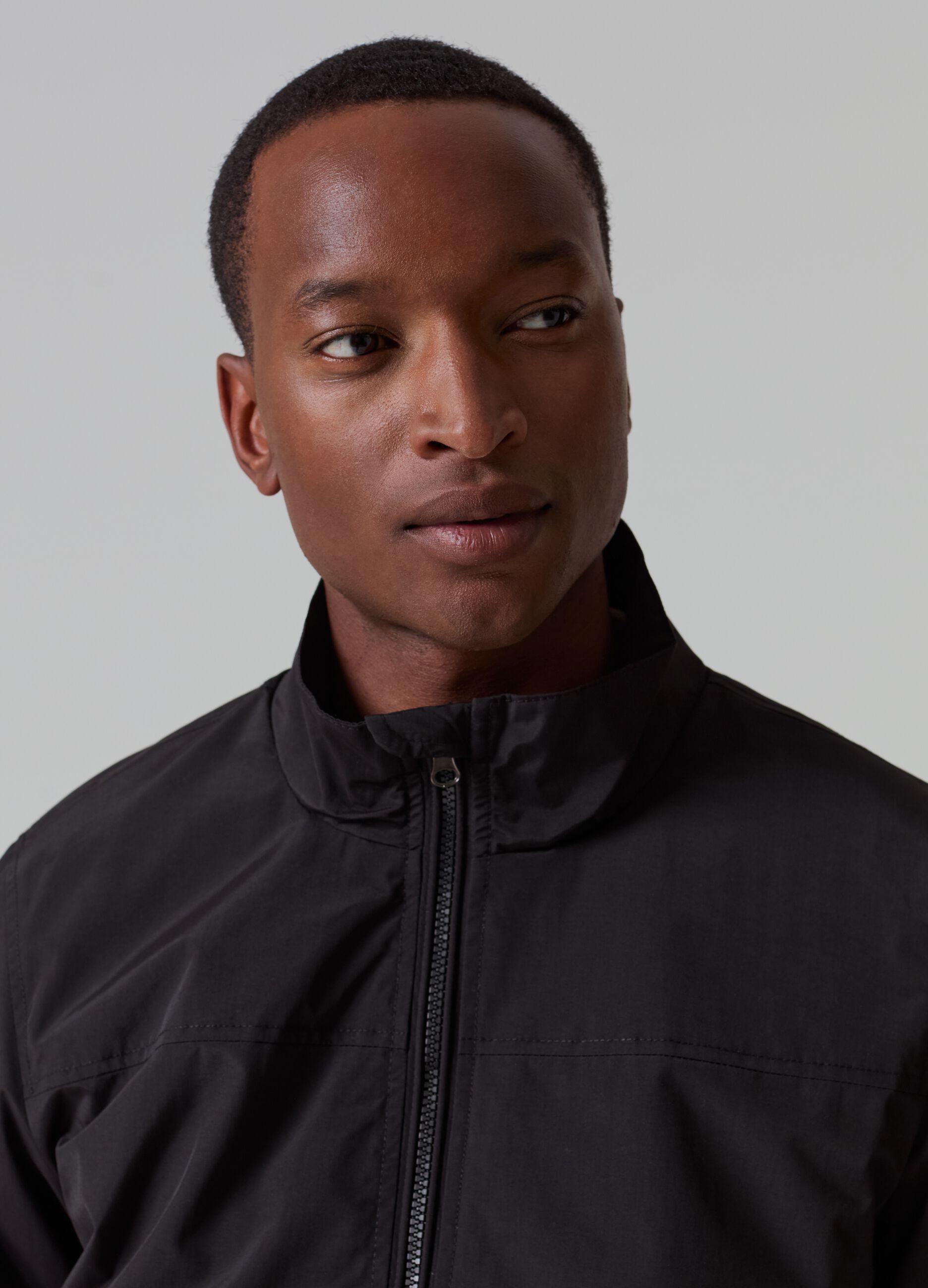 Full-zip bomber jacket with high neck_1