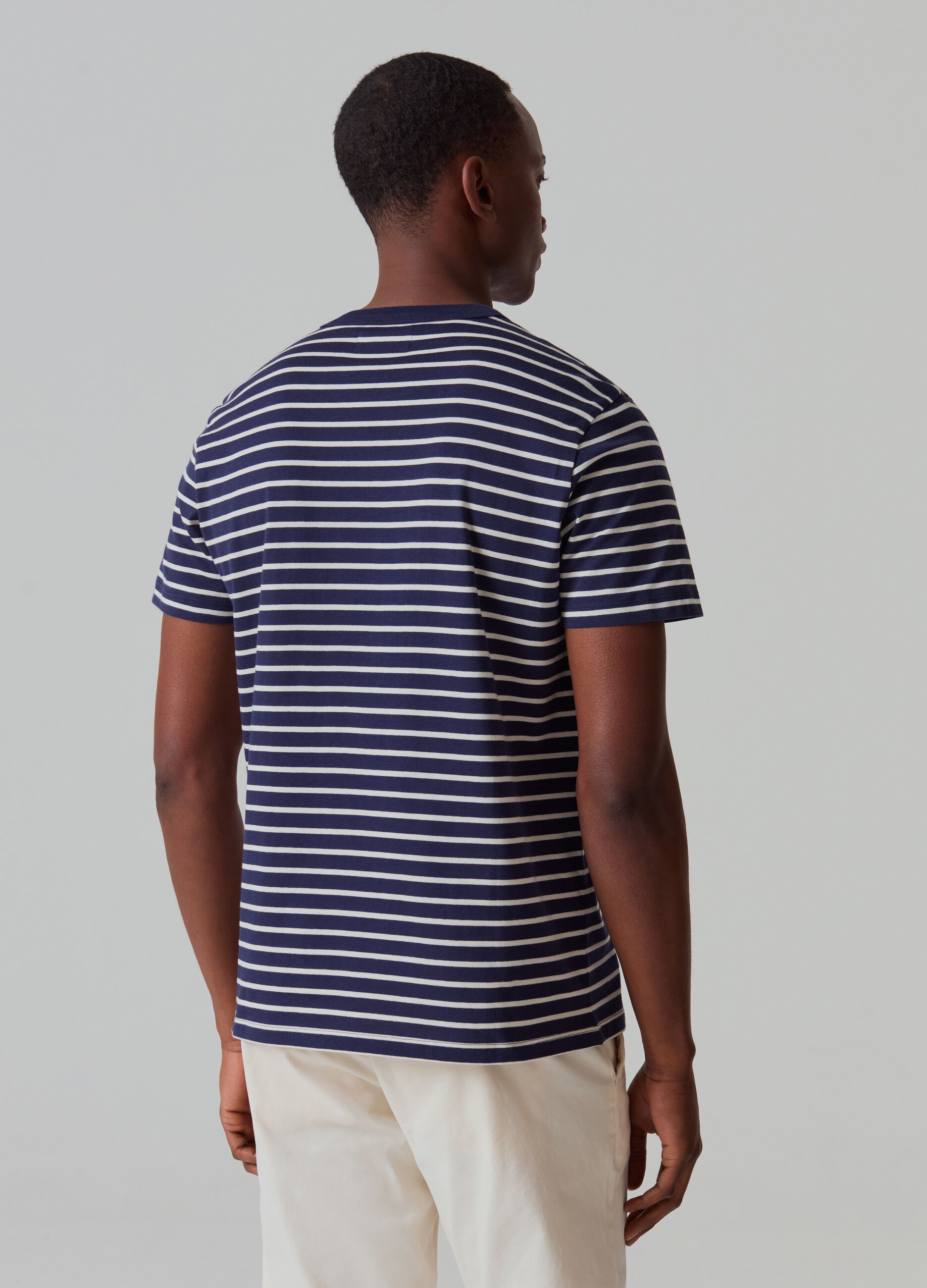 Cotton T-shirt with striped pattern_2