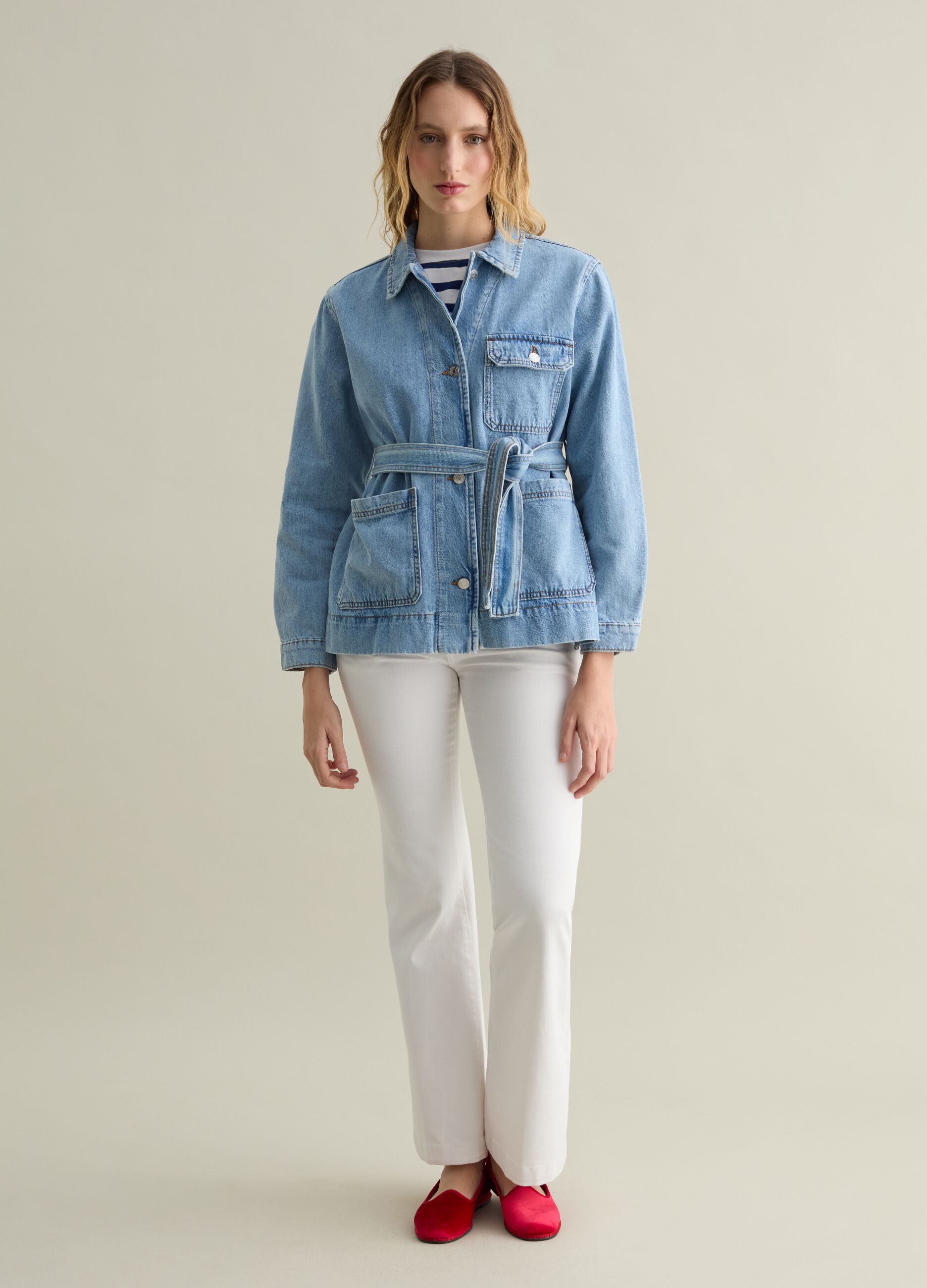Sobrecamisa de denim con cinturón
