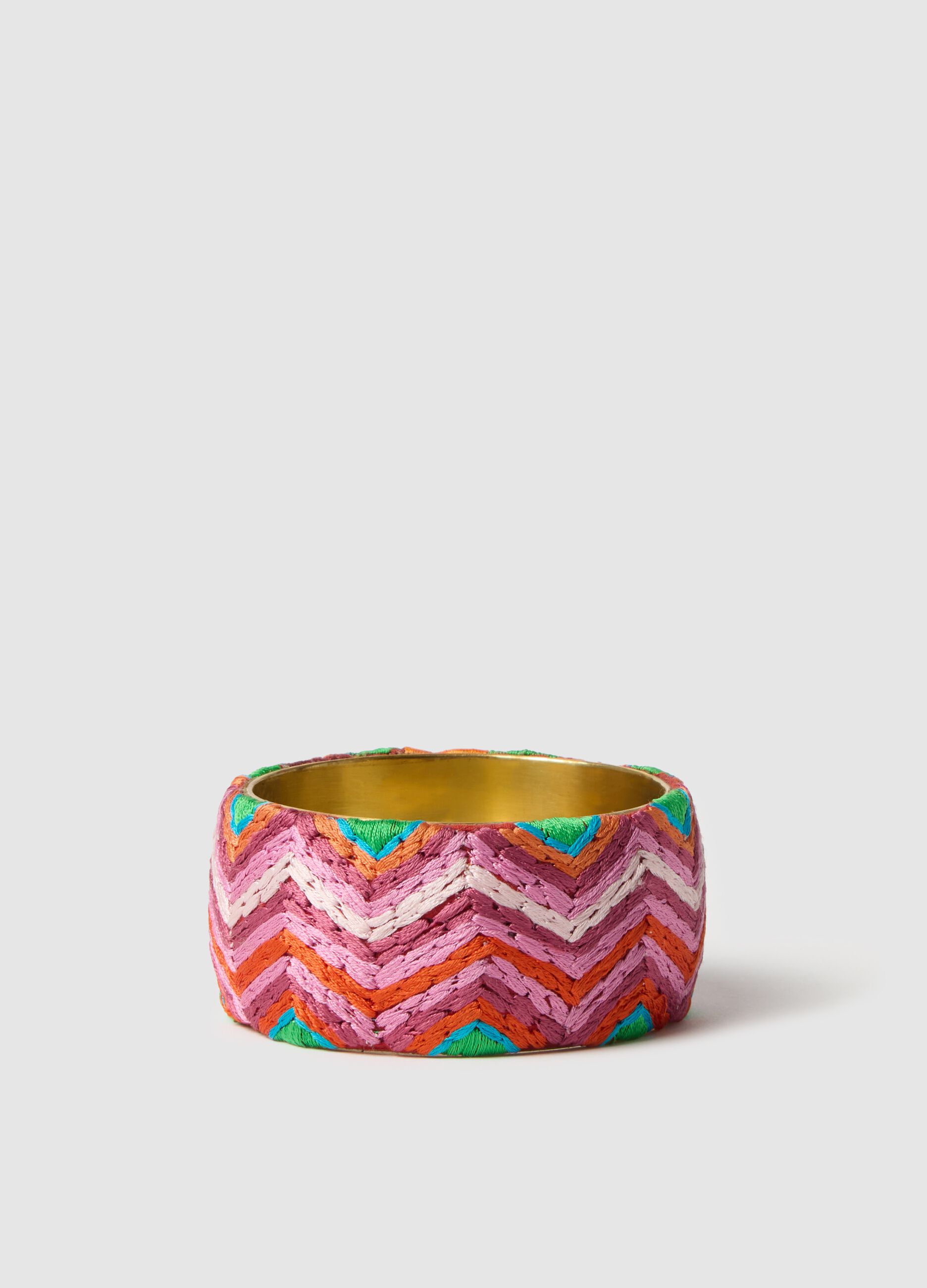 Solid bracelet with multicoloured strands