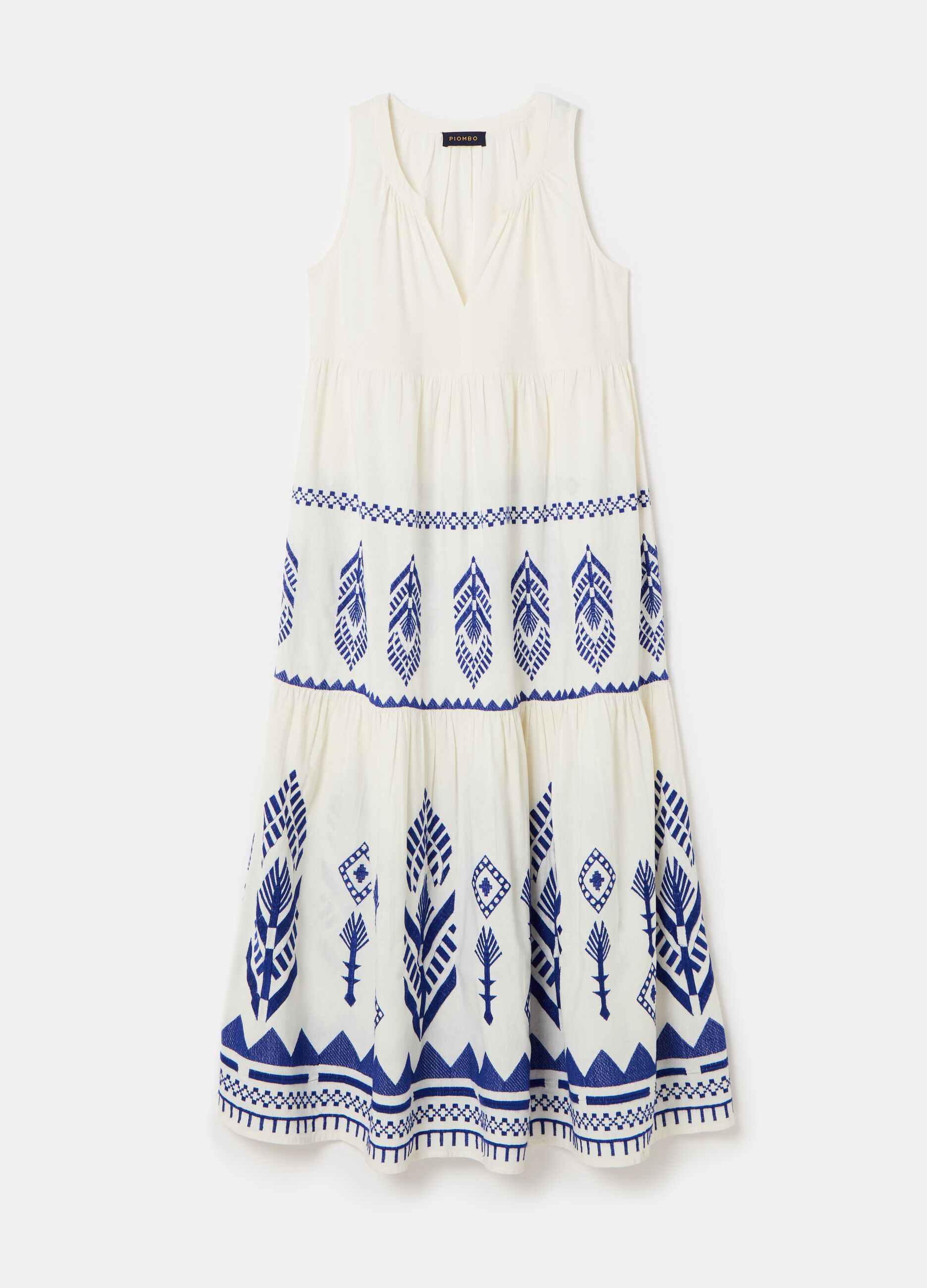 Vestido largo sin mangas con bordados étnicos