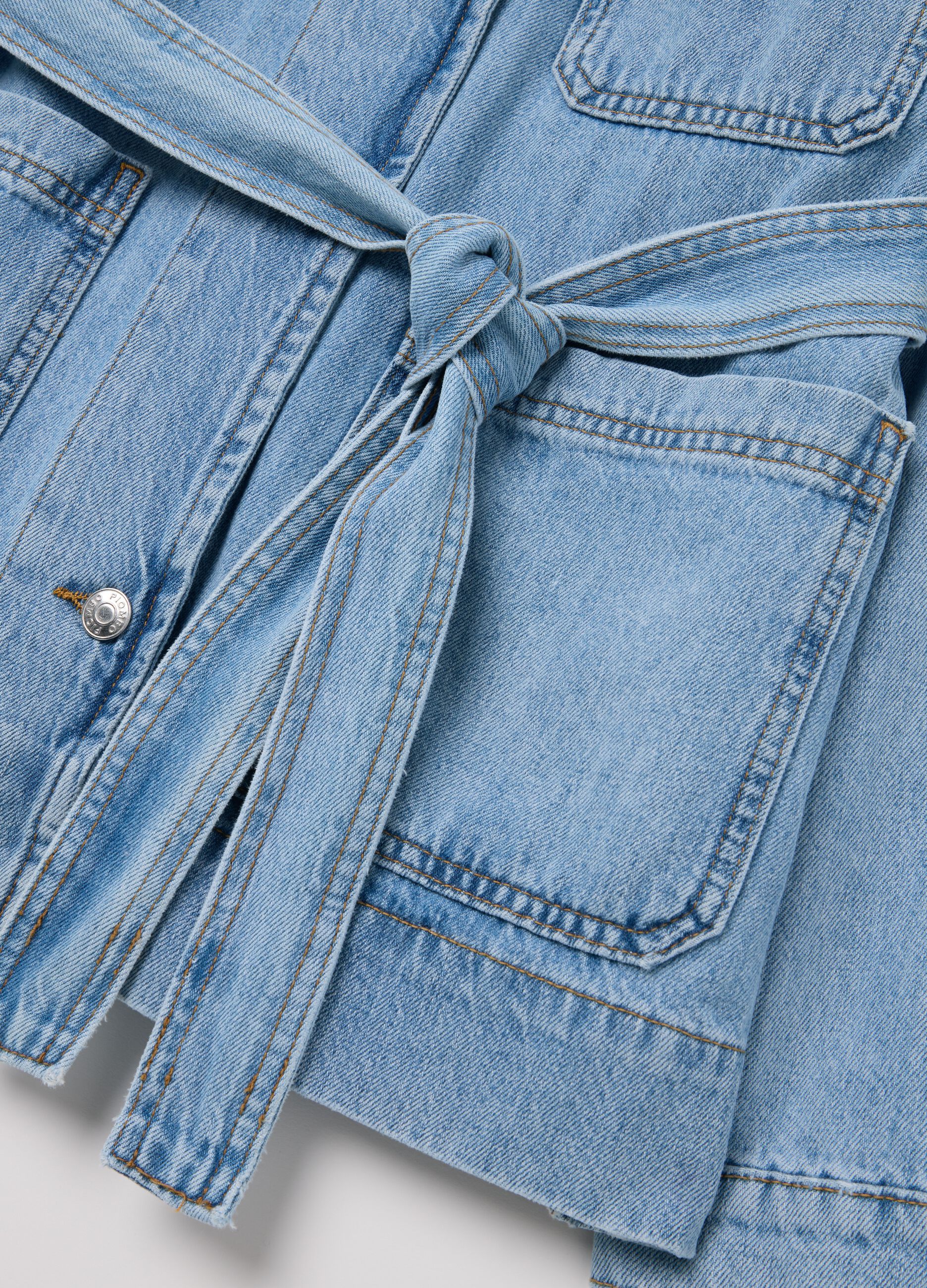 Sobrecamisa de denim con cinturón