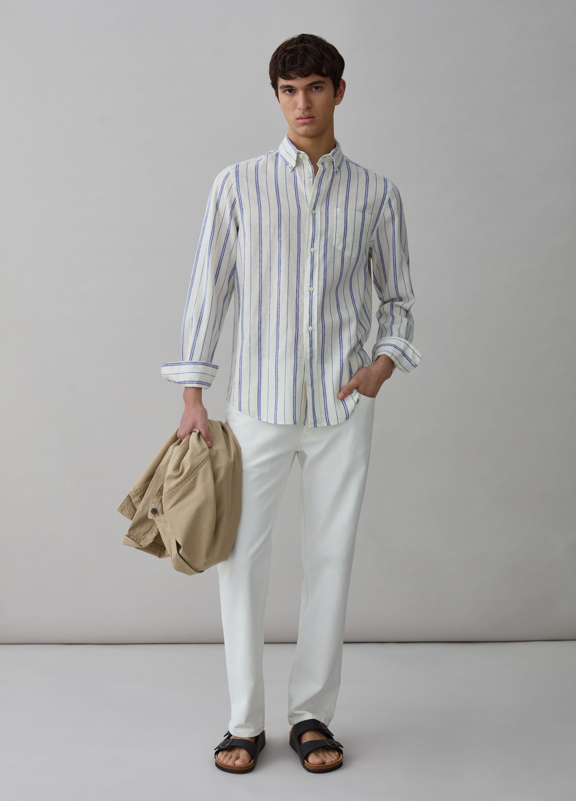 Camisa regular fit de lino y algodón de rayas_0