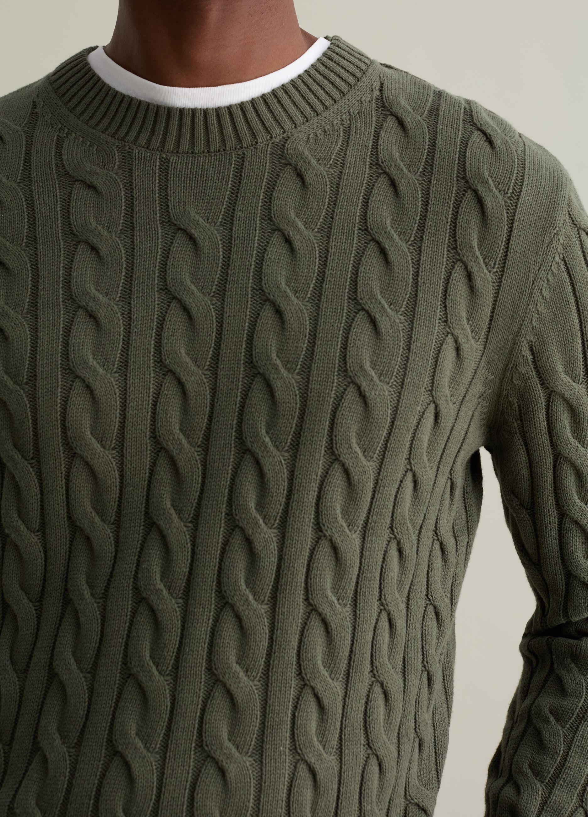 Pullover with cable-knit design