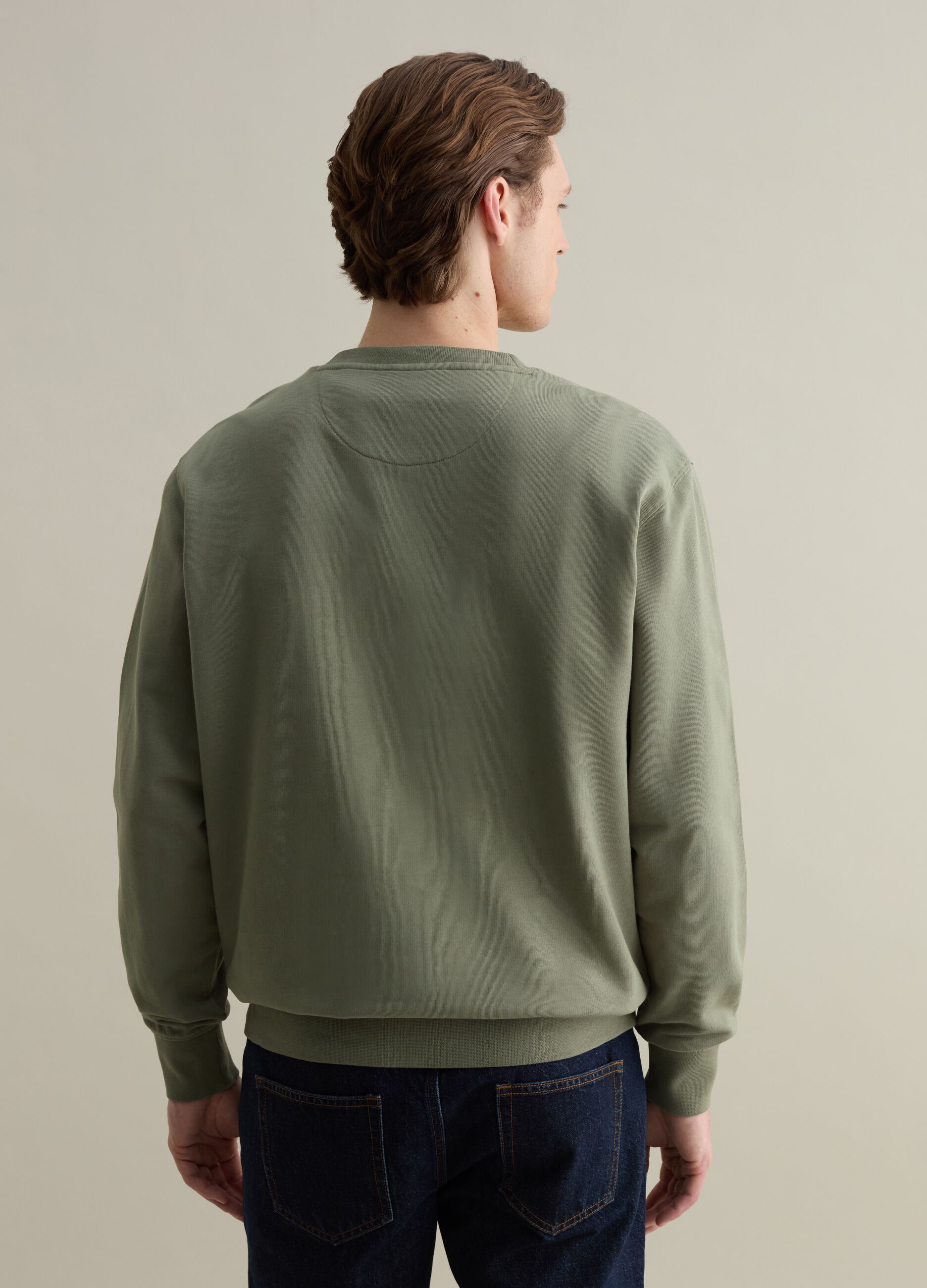Sweatshirt with round neck and stitched detail