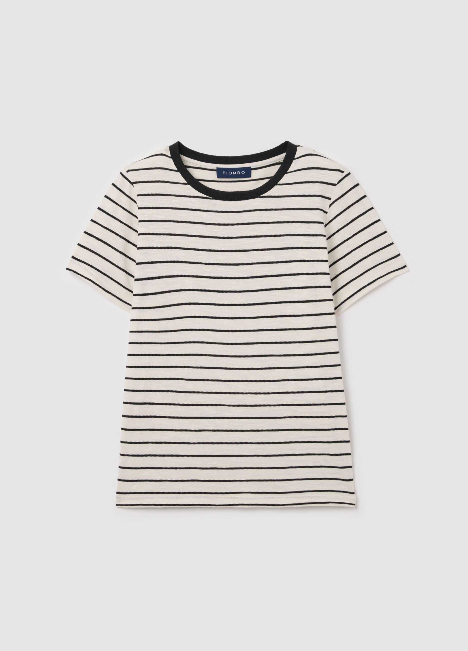 Camiseta cuello redondo con estampado de rayas