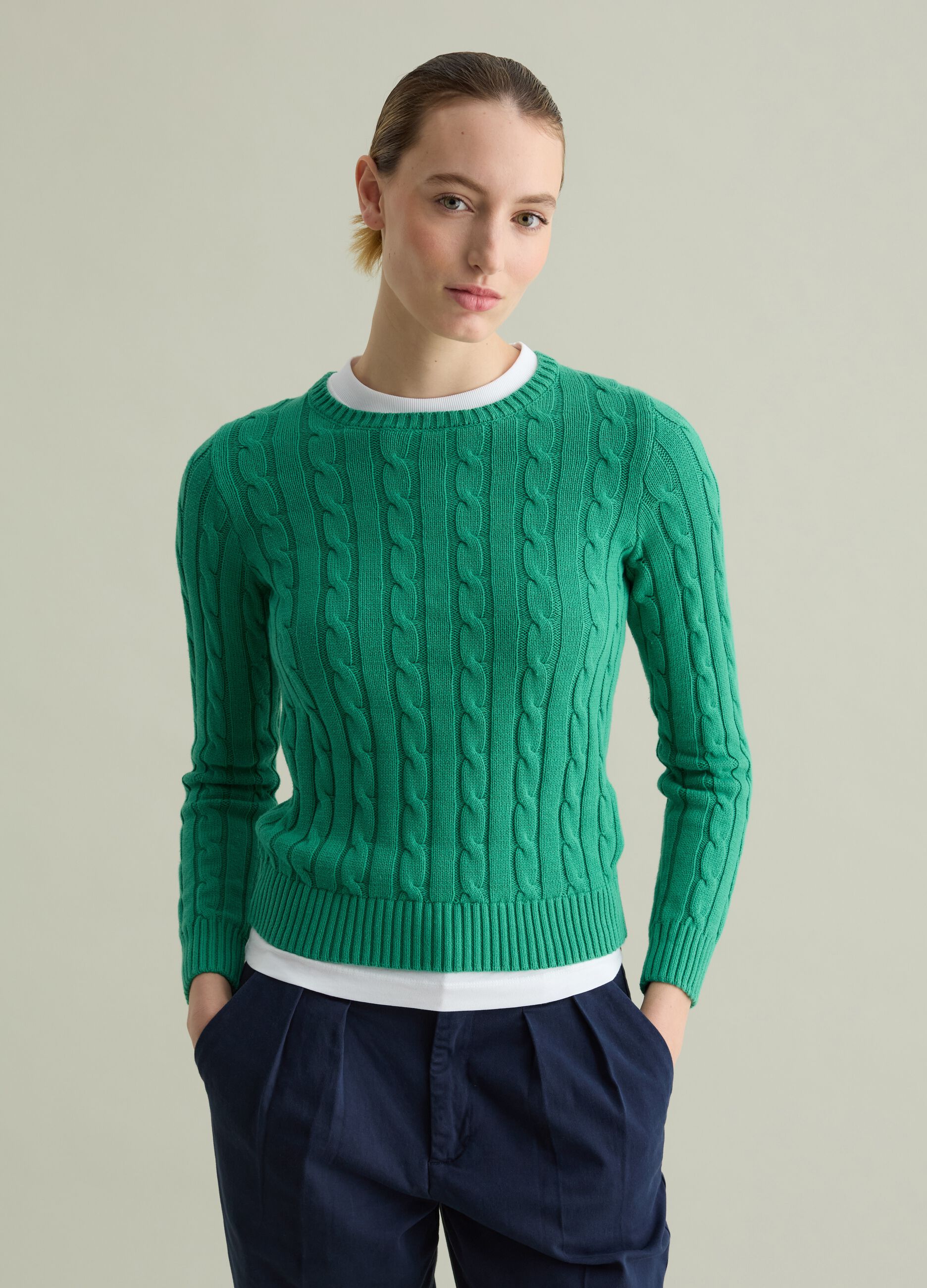 Ribbed pullover with cable-knit design
