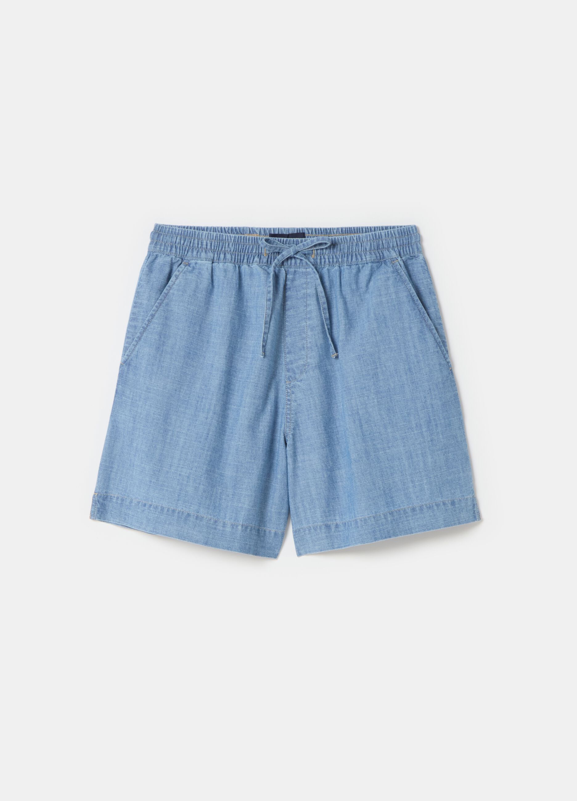 Shorts de denim ligero con bolsillos_3