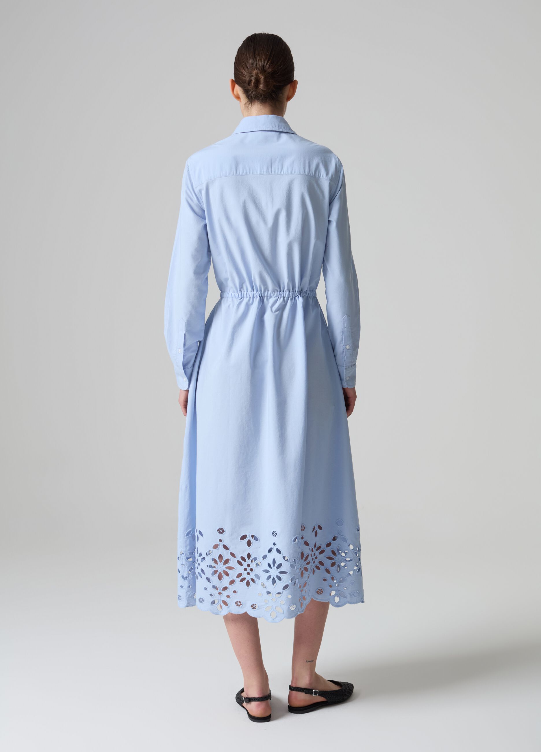 Vestido camisero largo bajo de bordado inglés_2