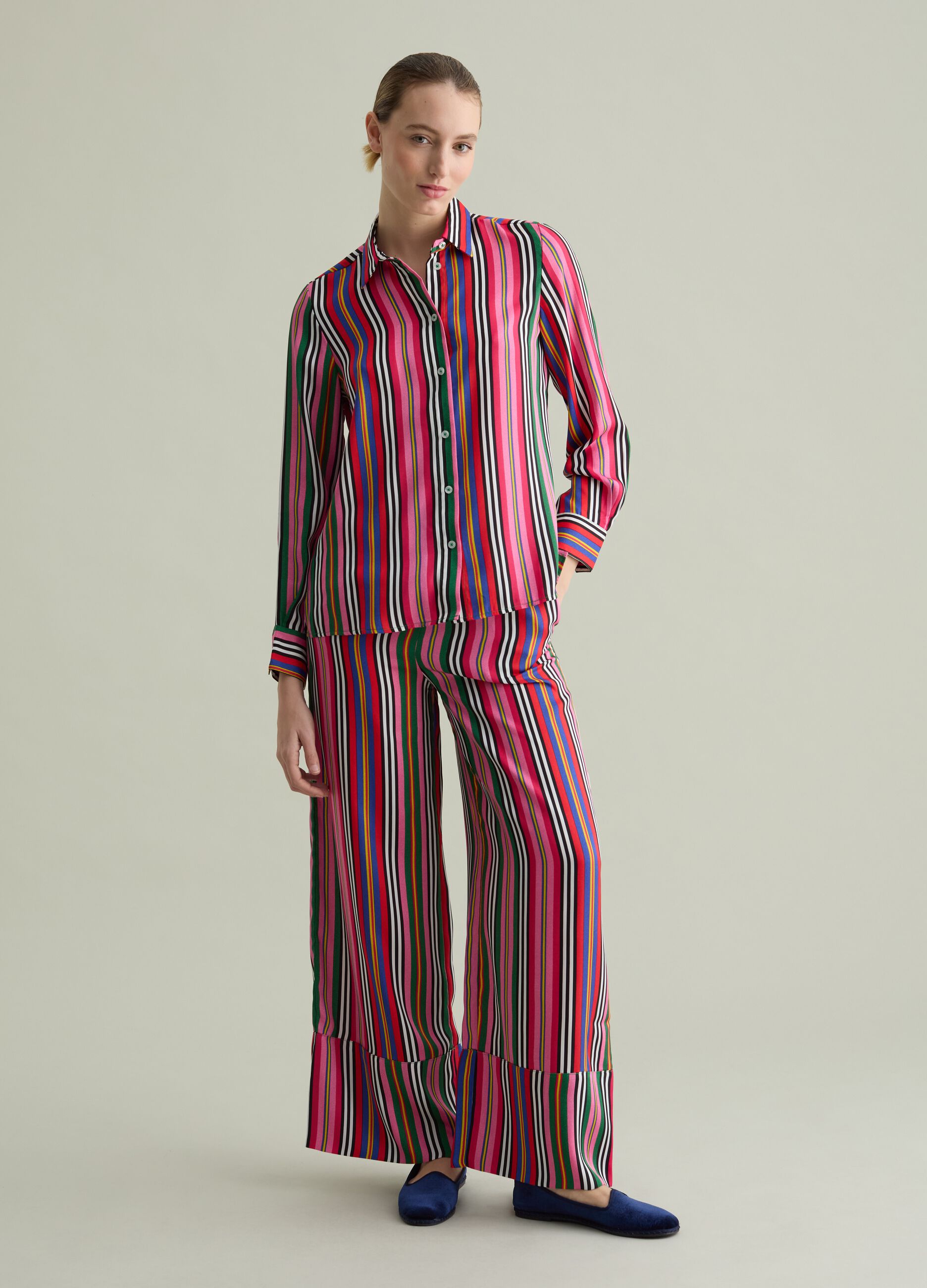 Fluid trousers with multicoloured stripes