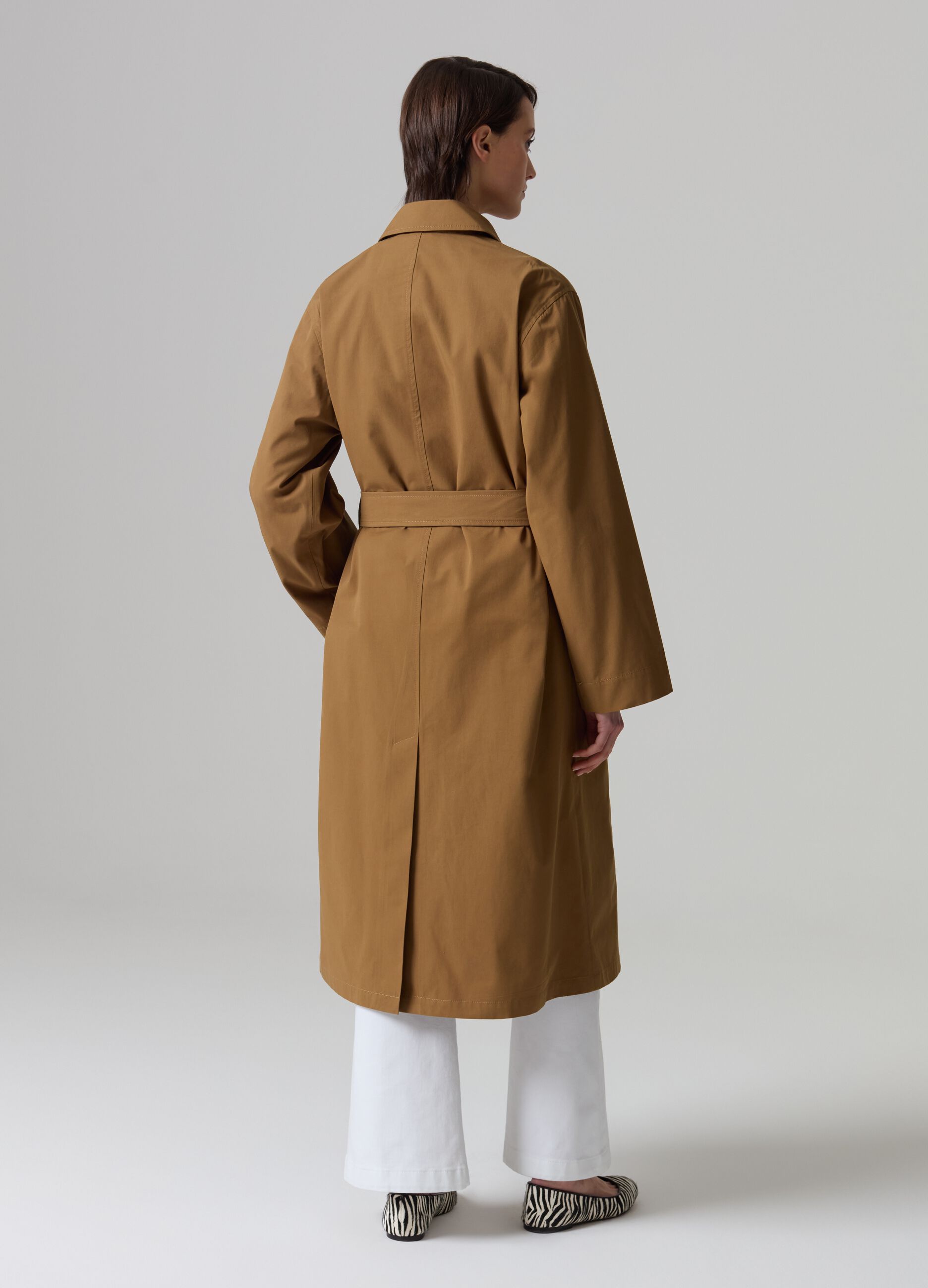 Long single-breasted coat with belt