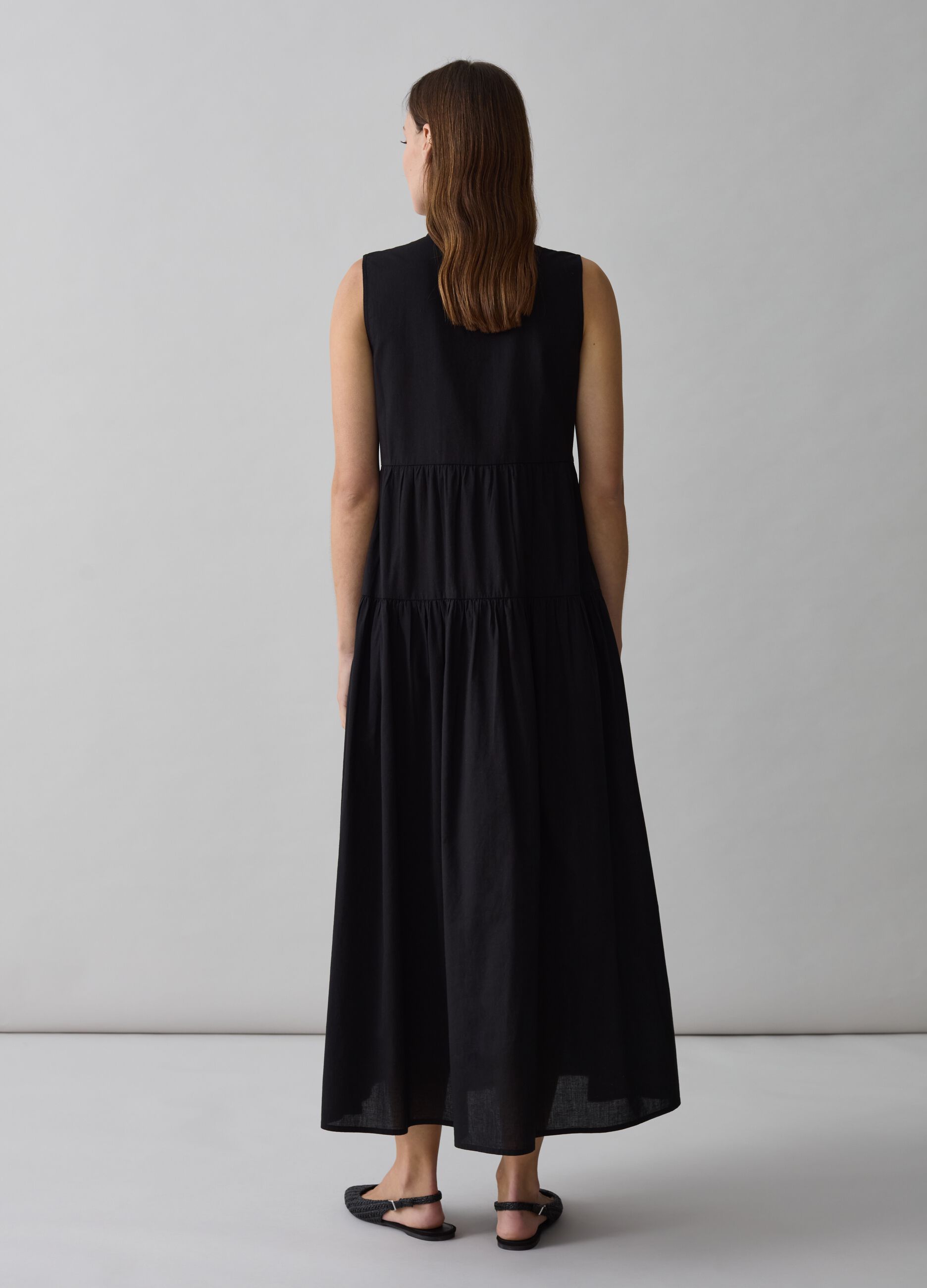 Vestido largo sin mangas cuello mao_2