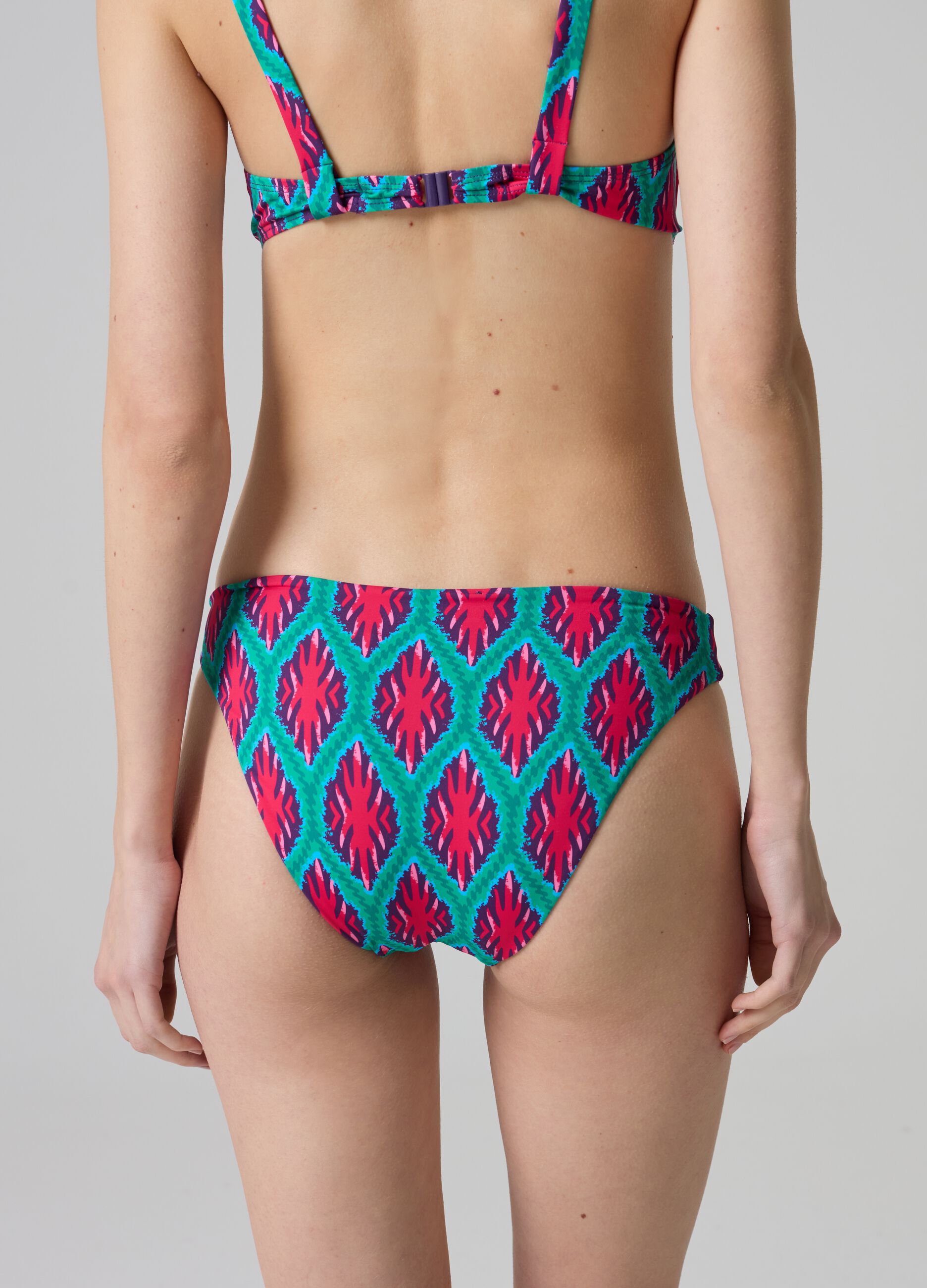 Braguita de bikini estampado ikat con hebilla
