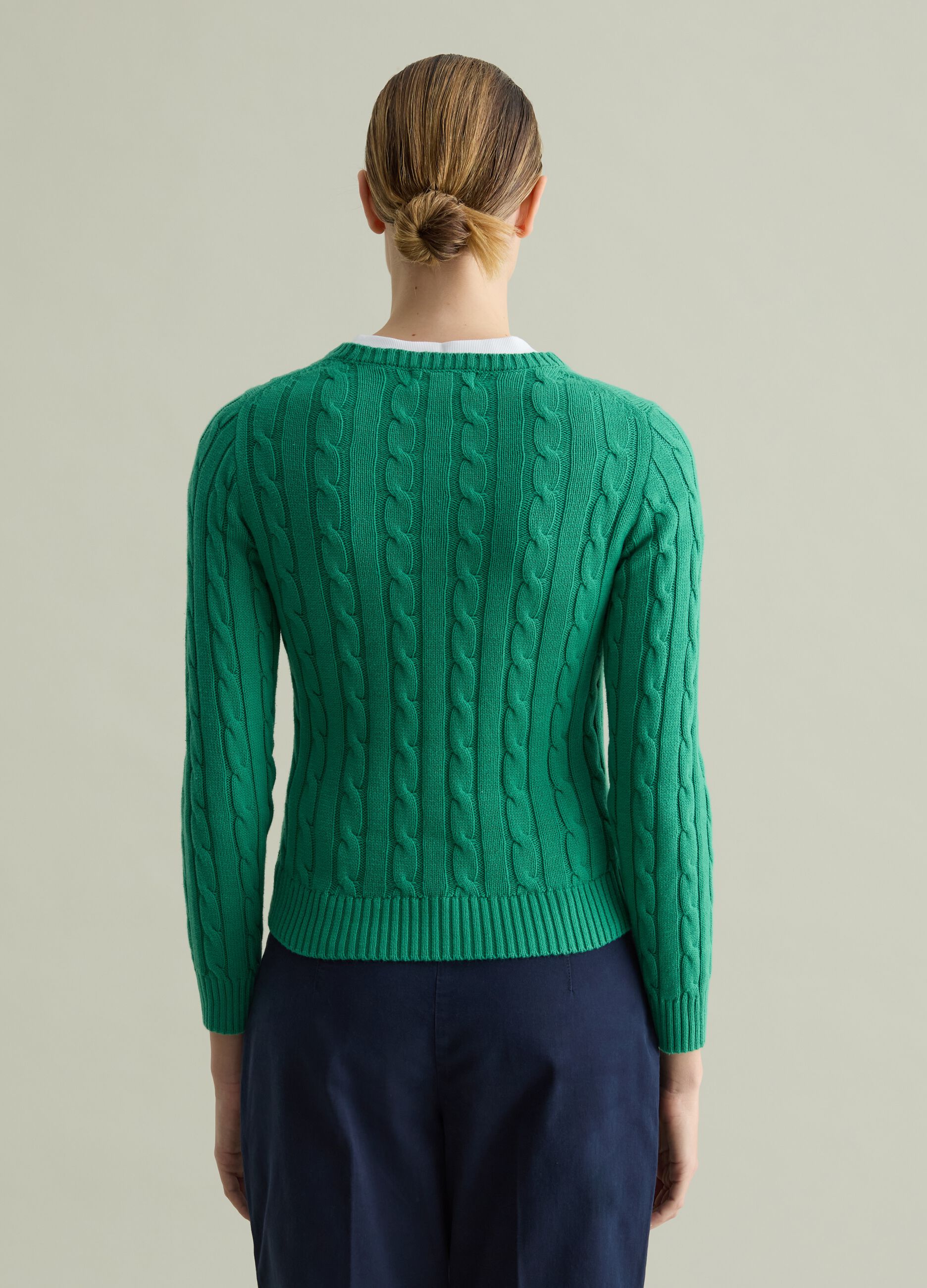 Ribbed pullover with cable-knit design