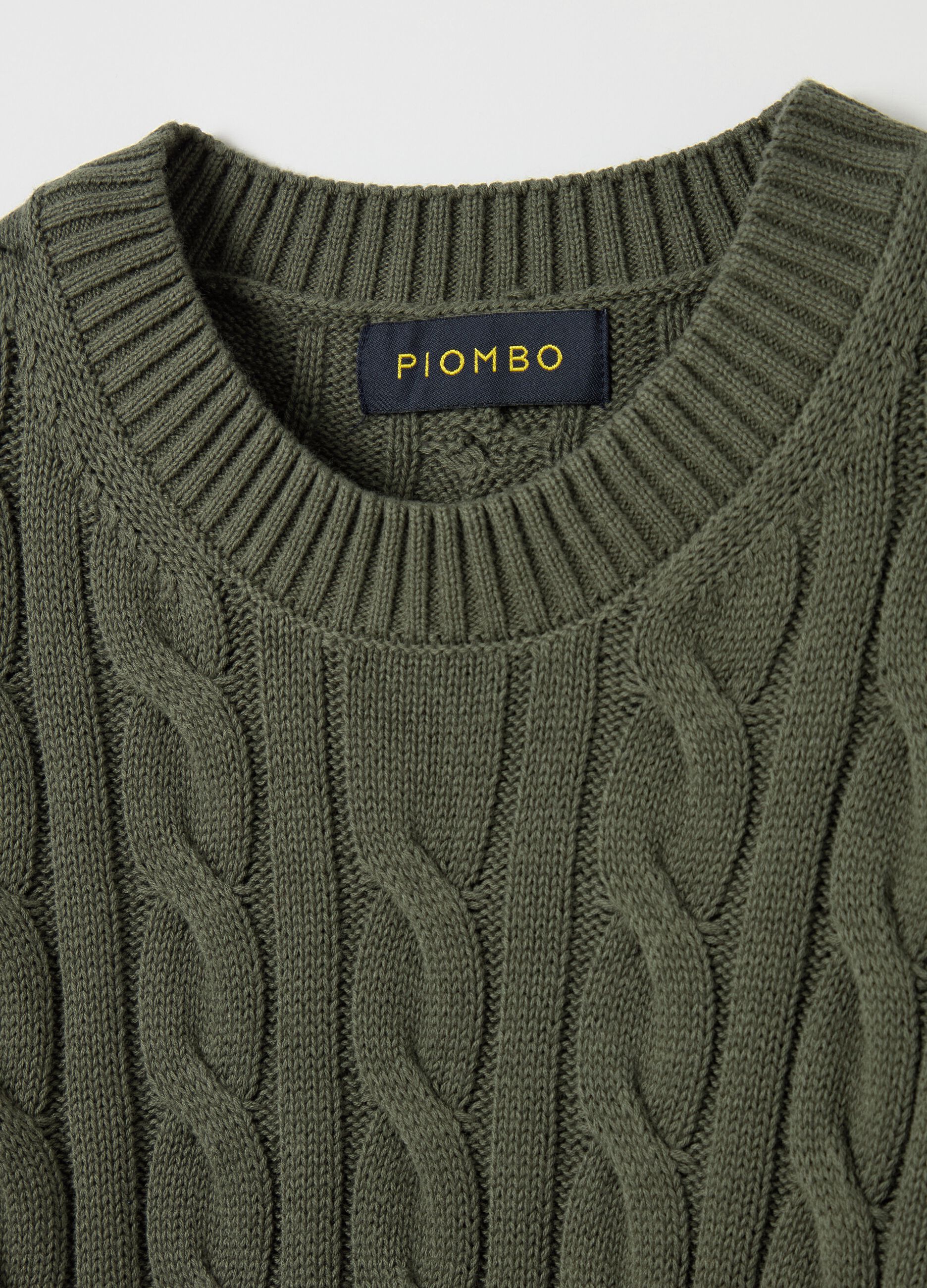 Pullover with cable-knit design