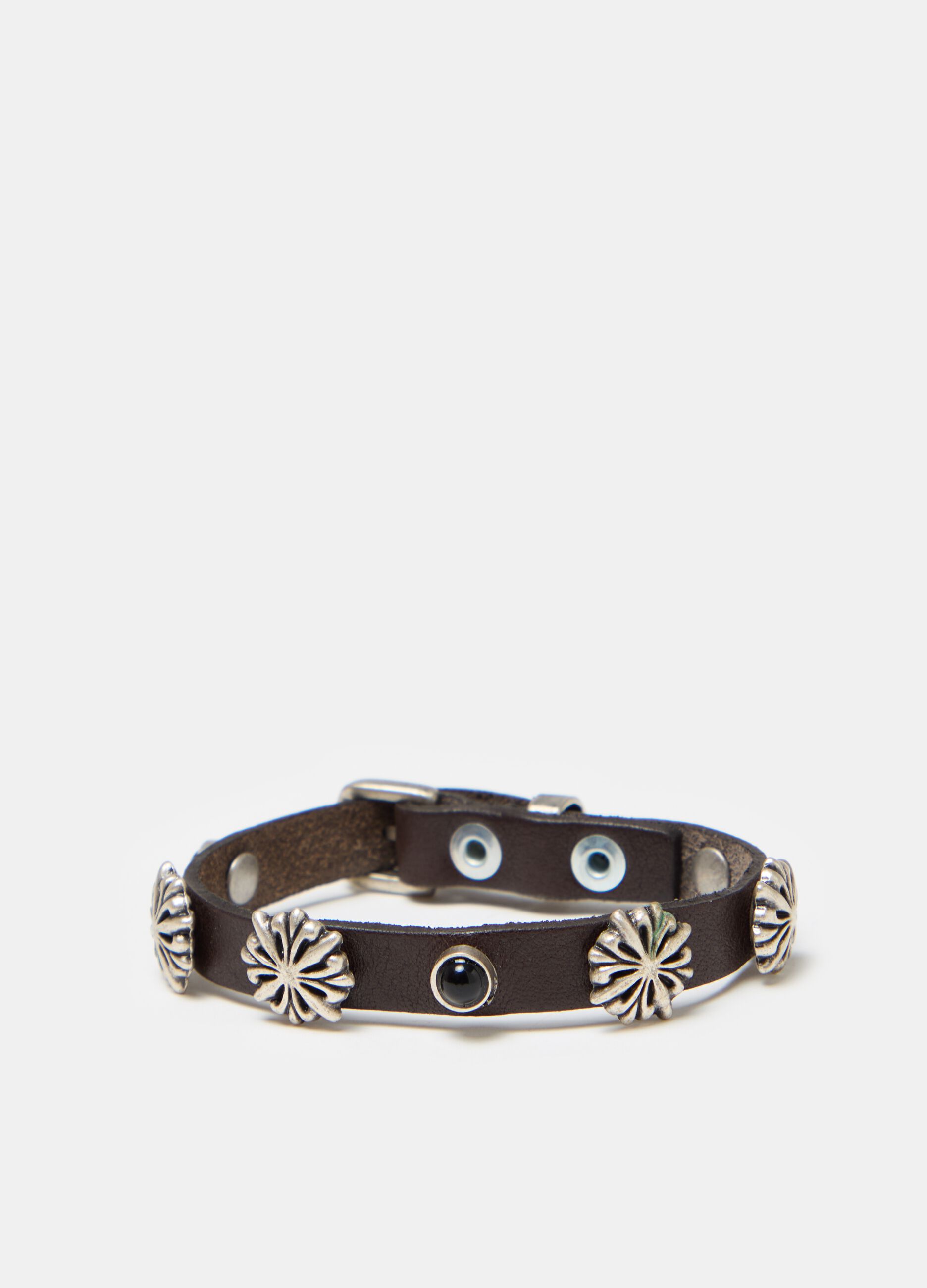 Pulsera de piel con conchos_0