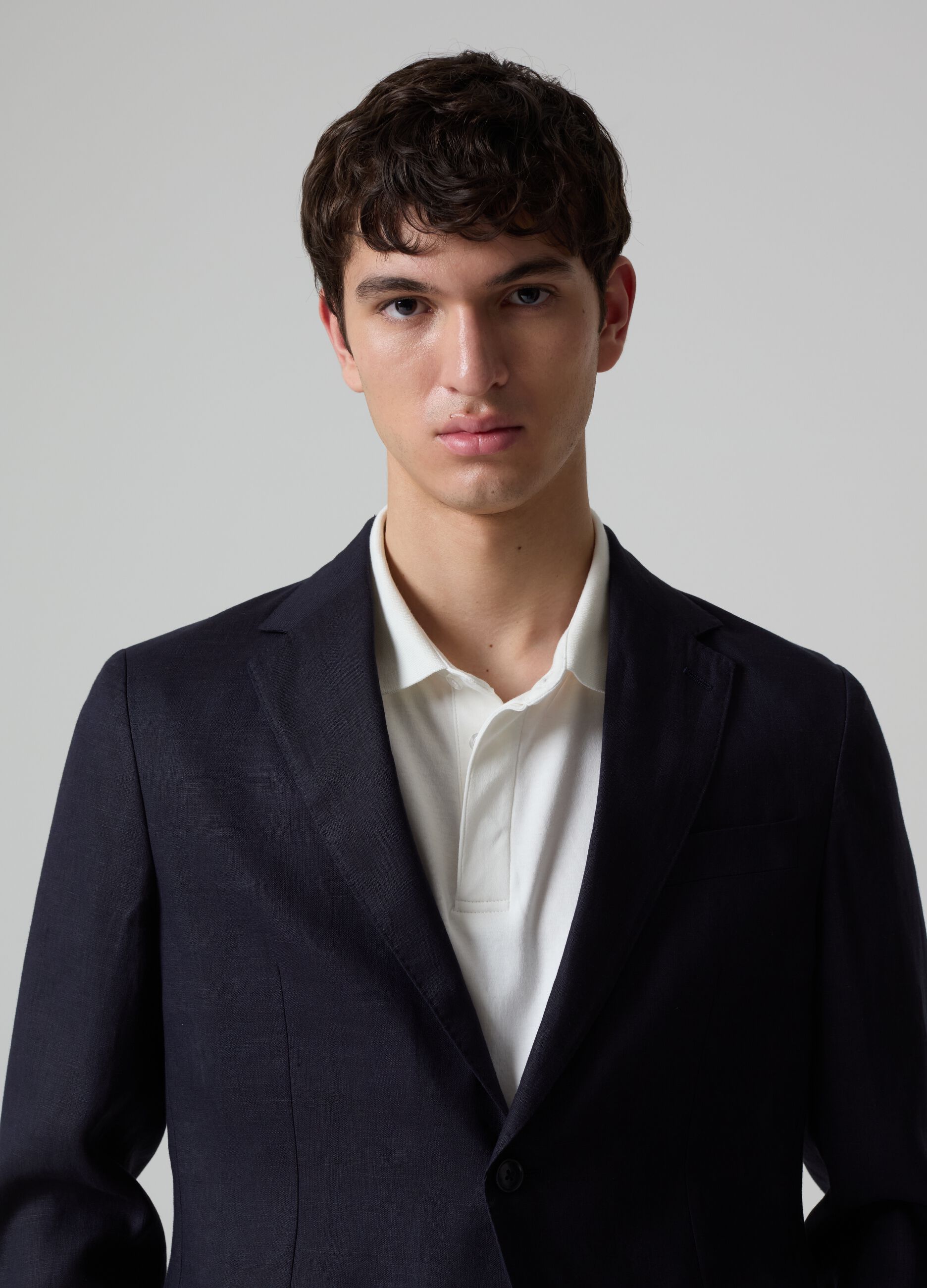 Contemporary single-breasted blazer in linen_1