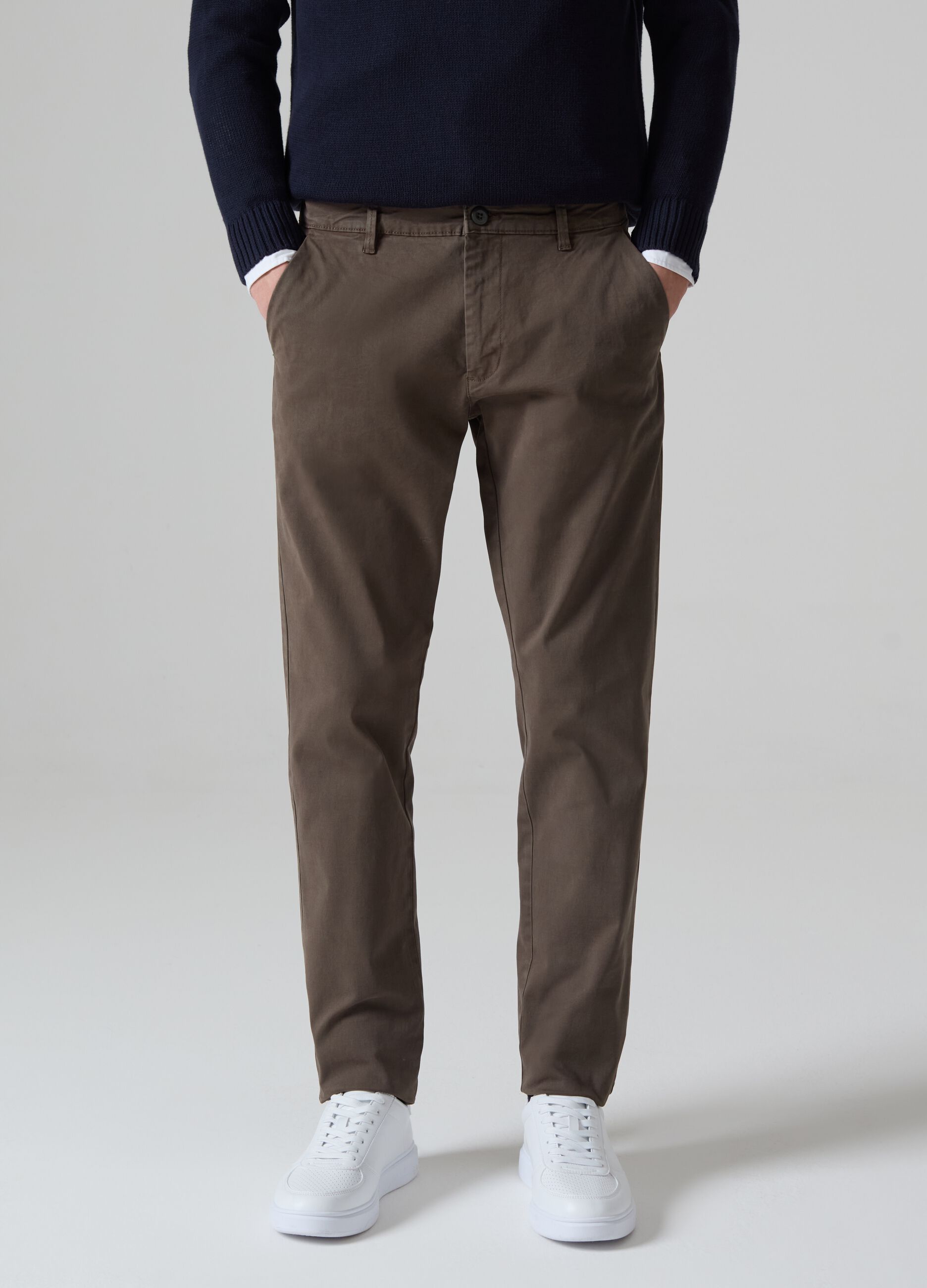 Slim-fit, stretch cotton chinos_1