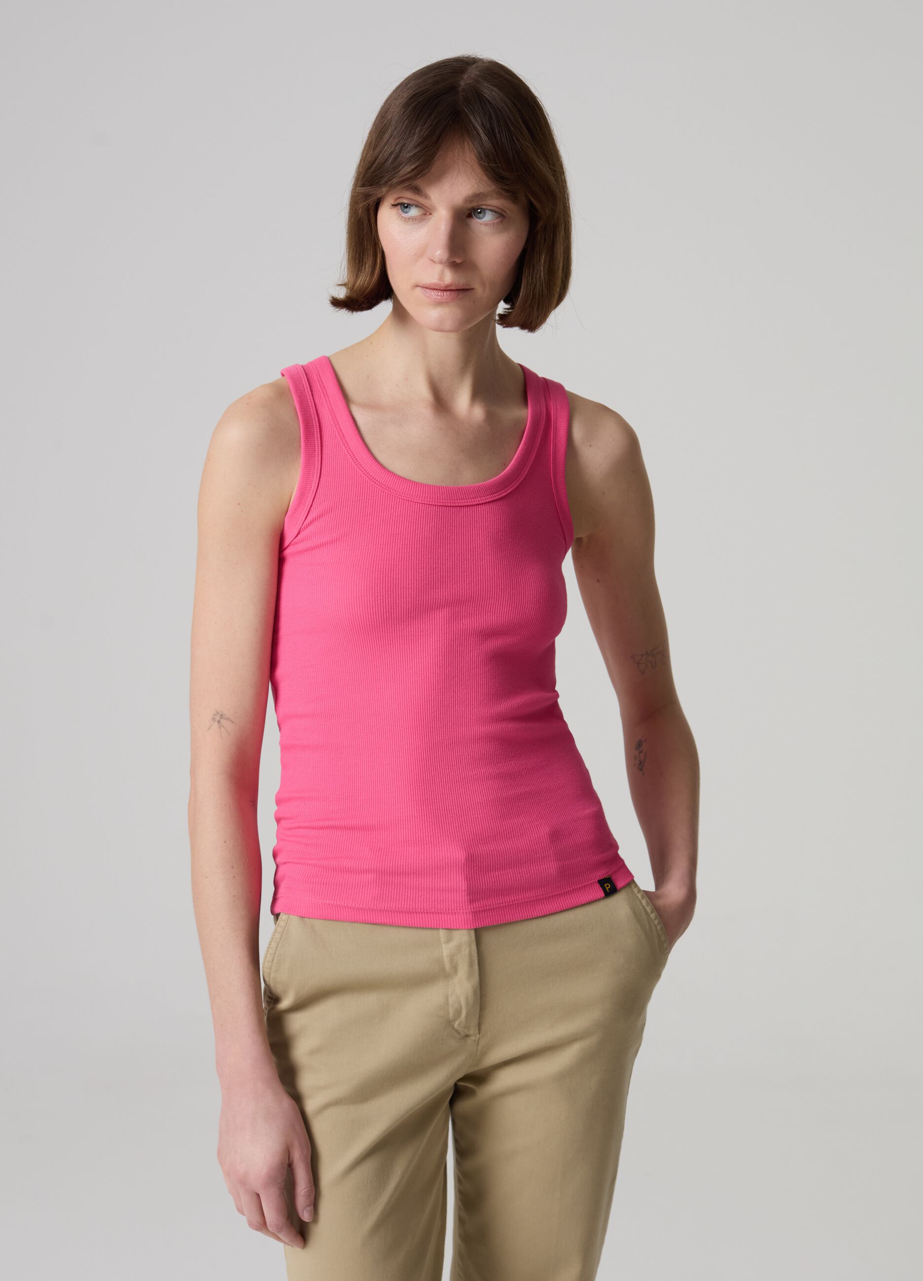 Tank top in ribbed stretch cotton_0