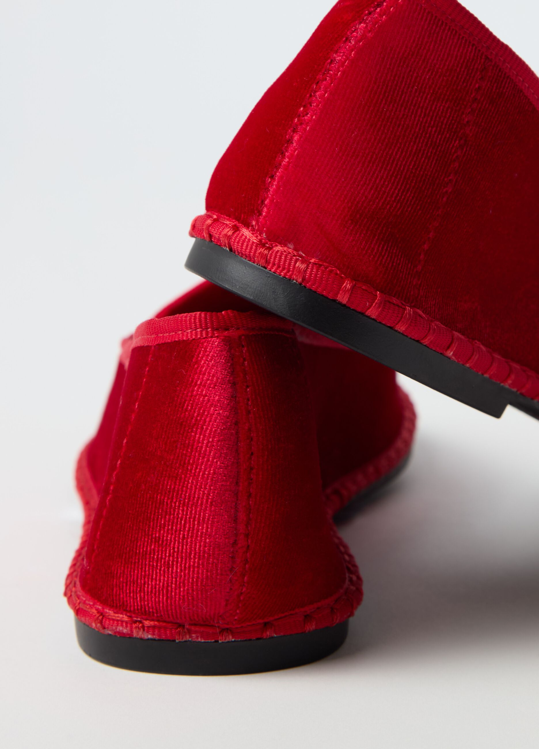 Solid colour slipper shoes