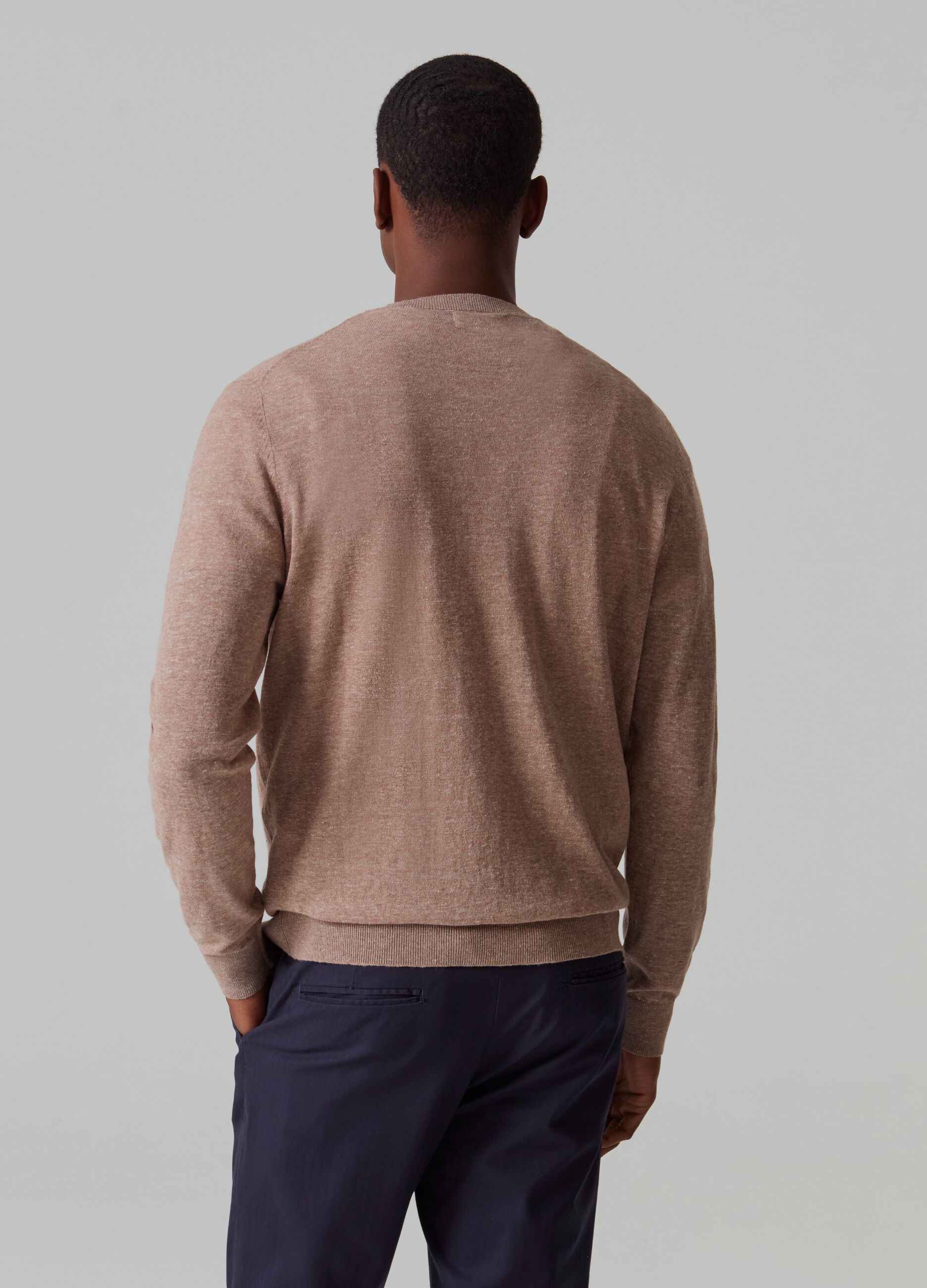 Cotton and linen pullover with round neck