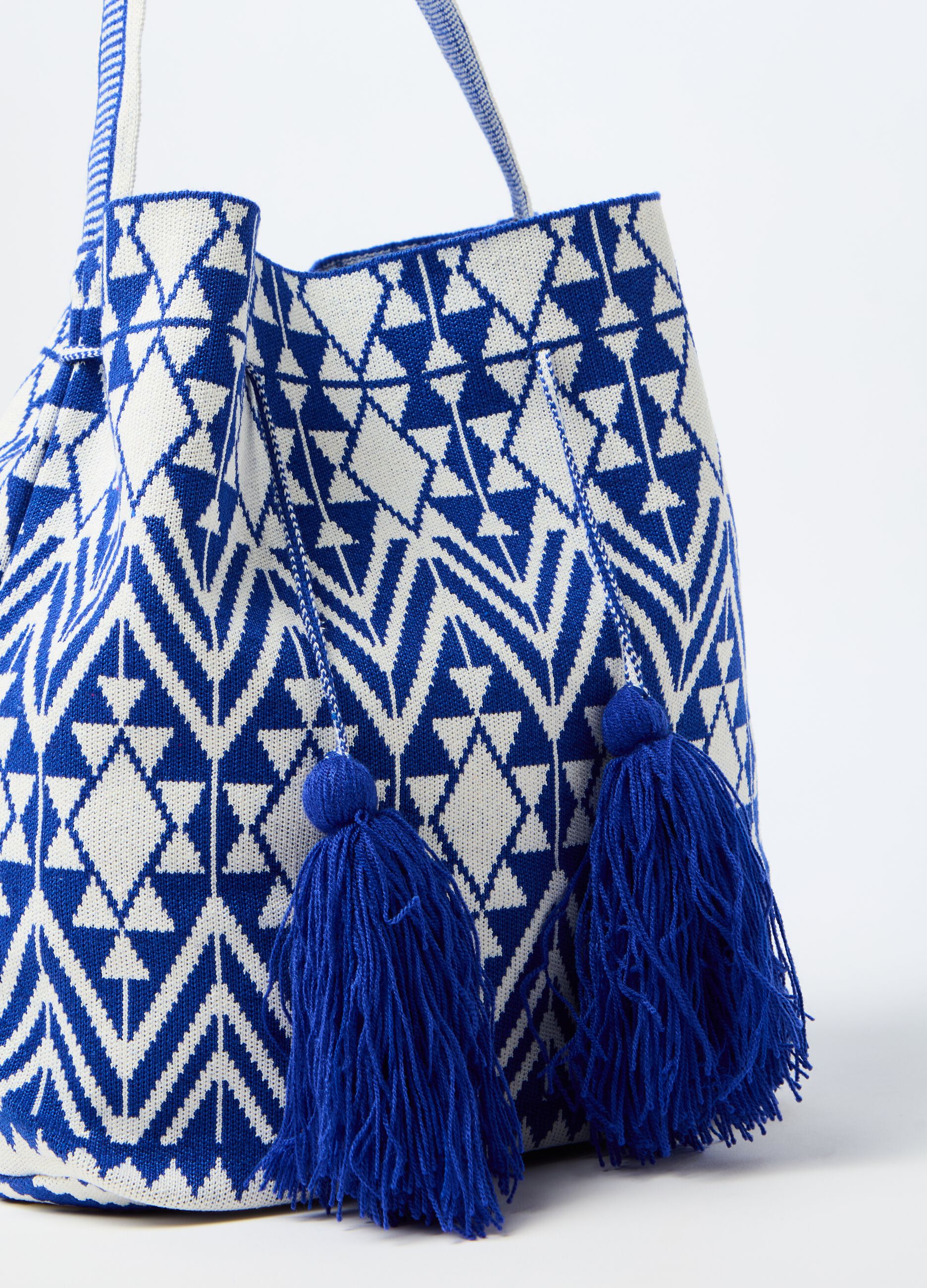Shoulder bag with tassels