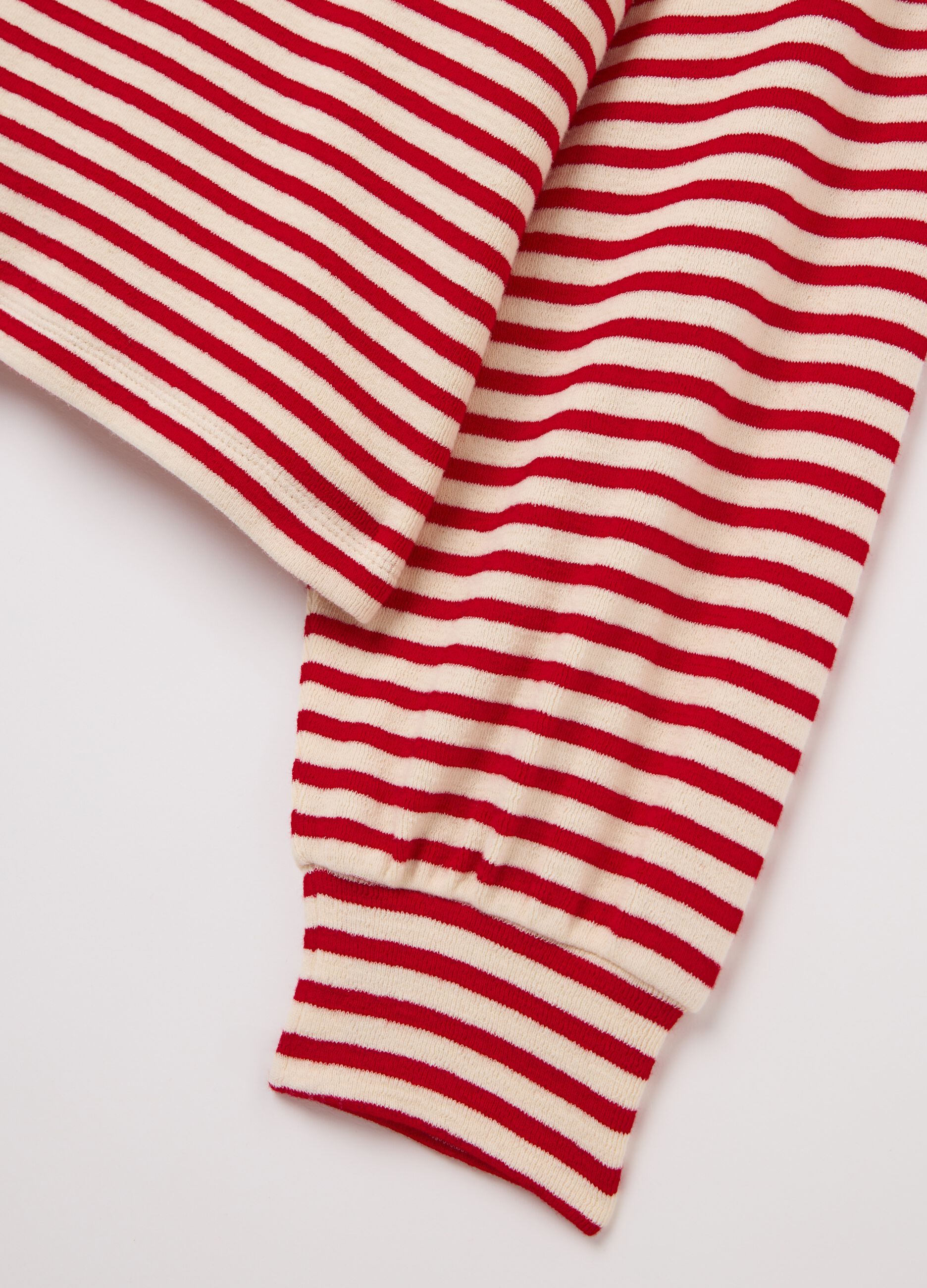 Sudadera de rayas finas