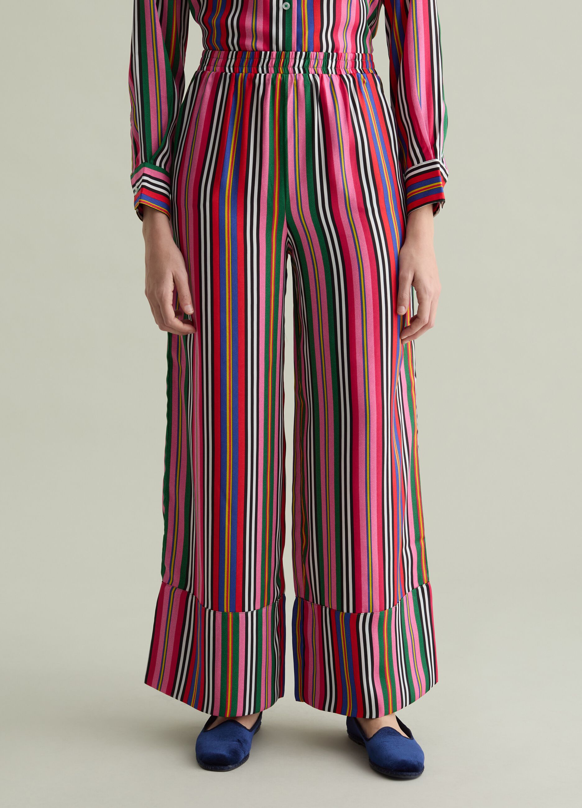 Fluid trousers with multicoloured stripes