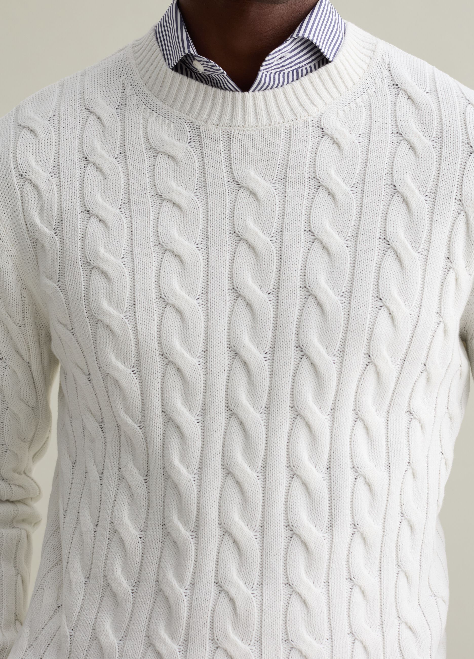 Pullover with cable-knit design