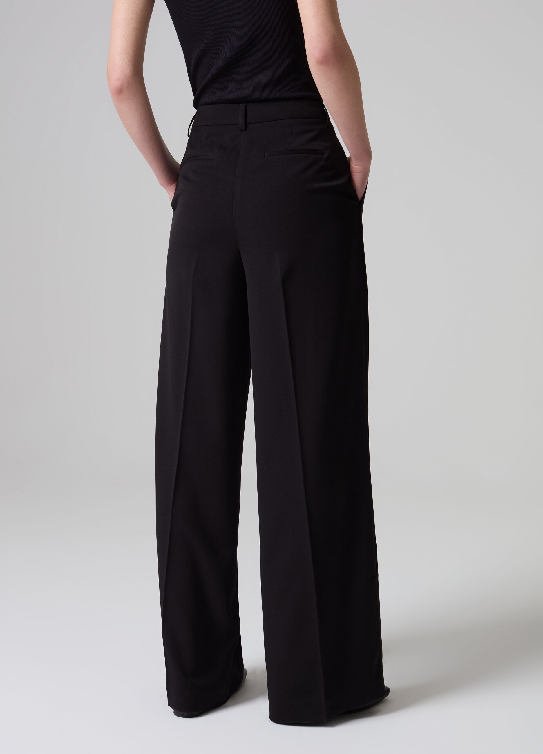 Contemporary wide-leg palazzo trousers_2