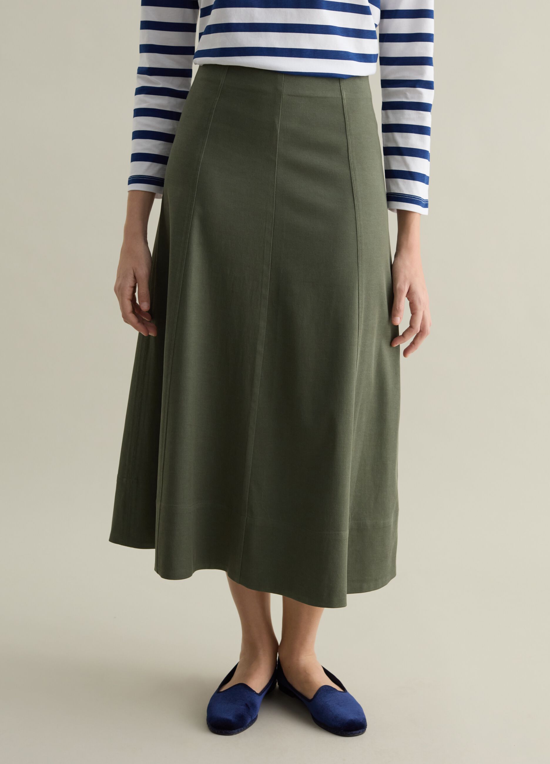 Falda plato midi