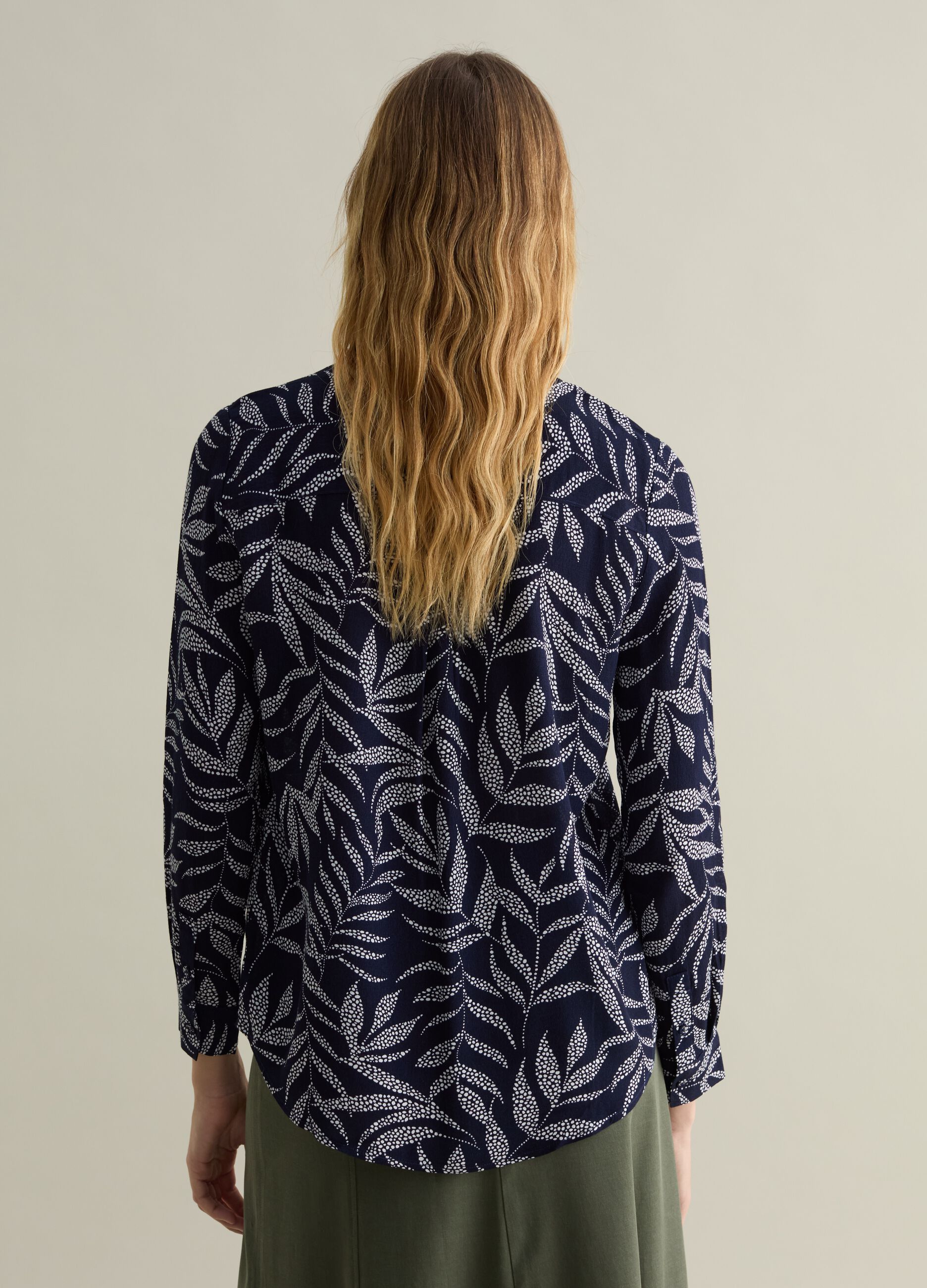 Viscose shirt with foliage print