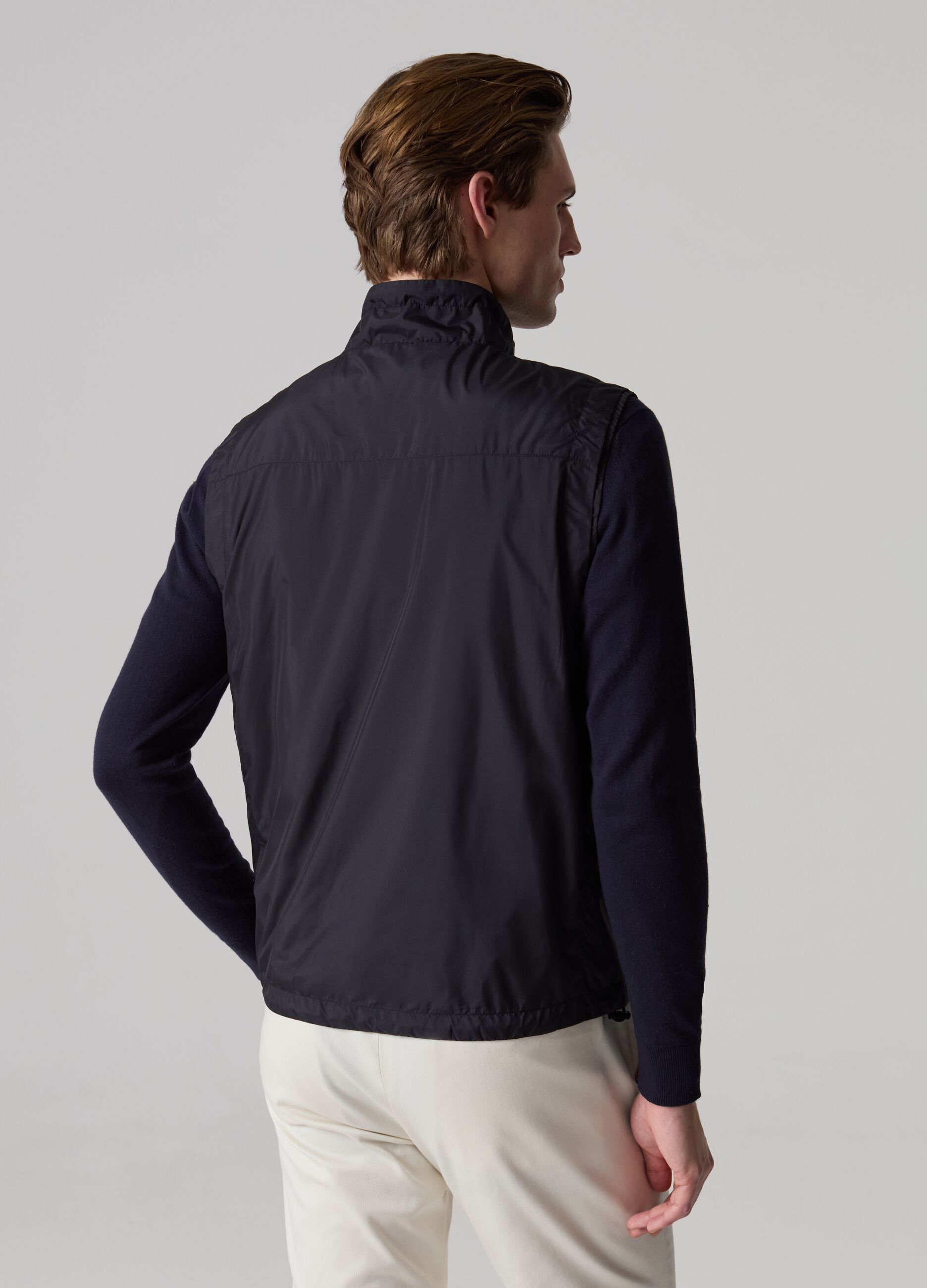 Contemporary full-zip gilet with high neck
