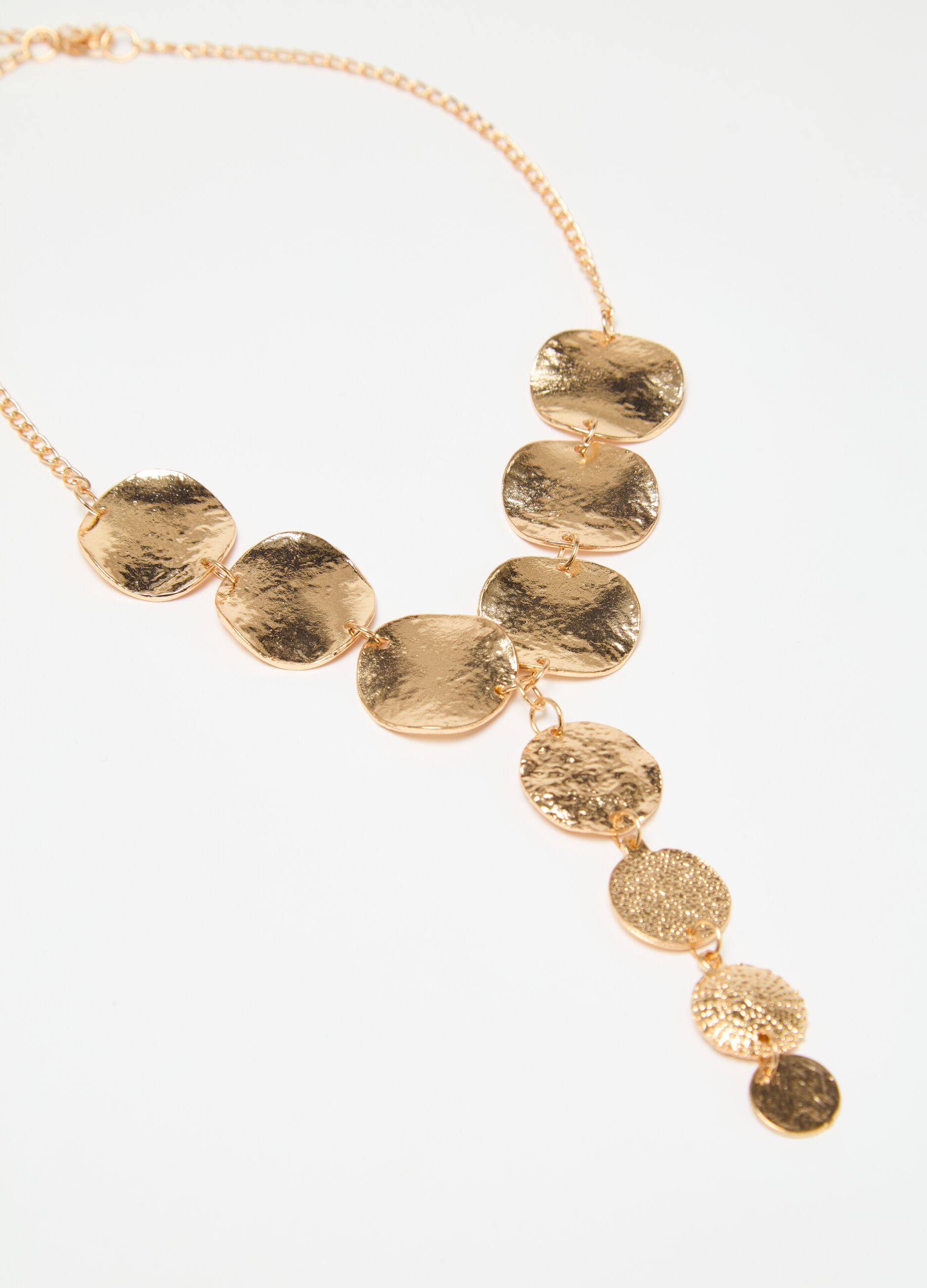Long necklace with medallions