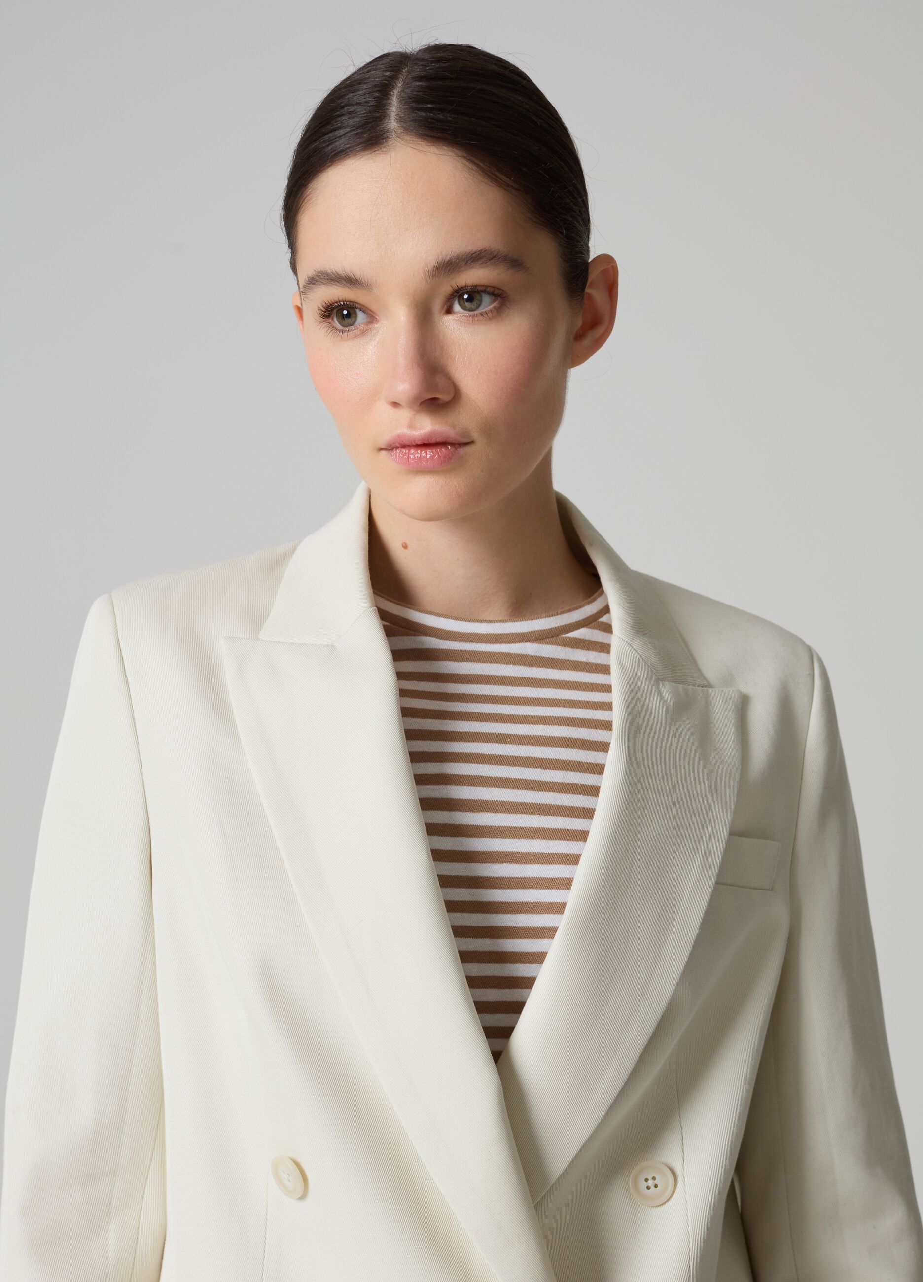 Contemporary double-breasted blazer