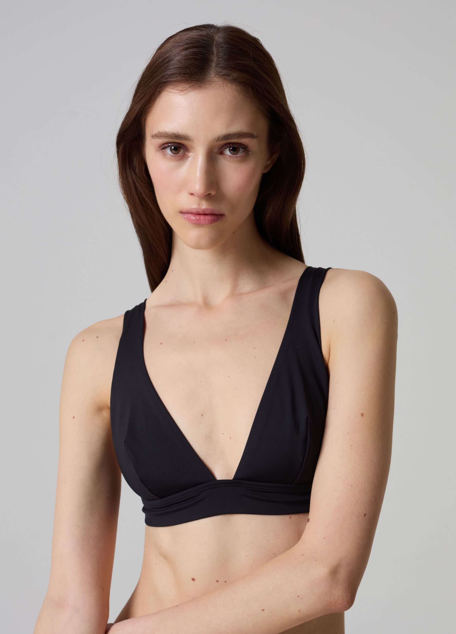Black full coverage bikini top top