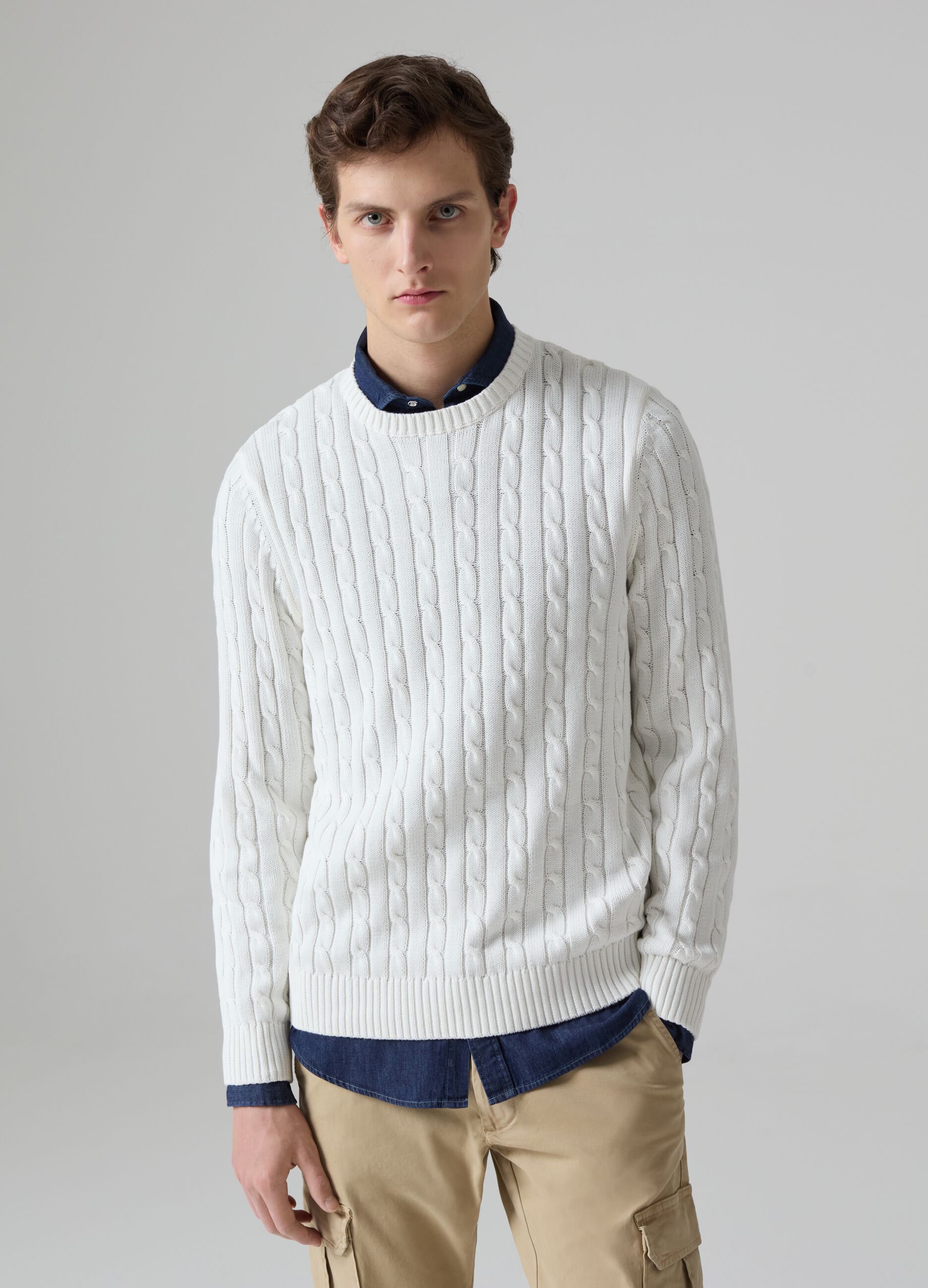 Ribbed pullover with cable-knit motif_0