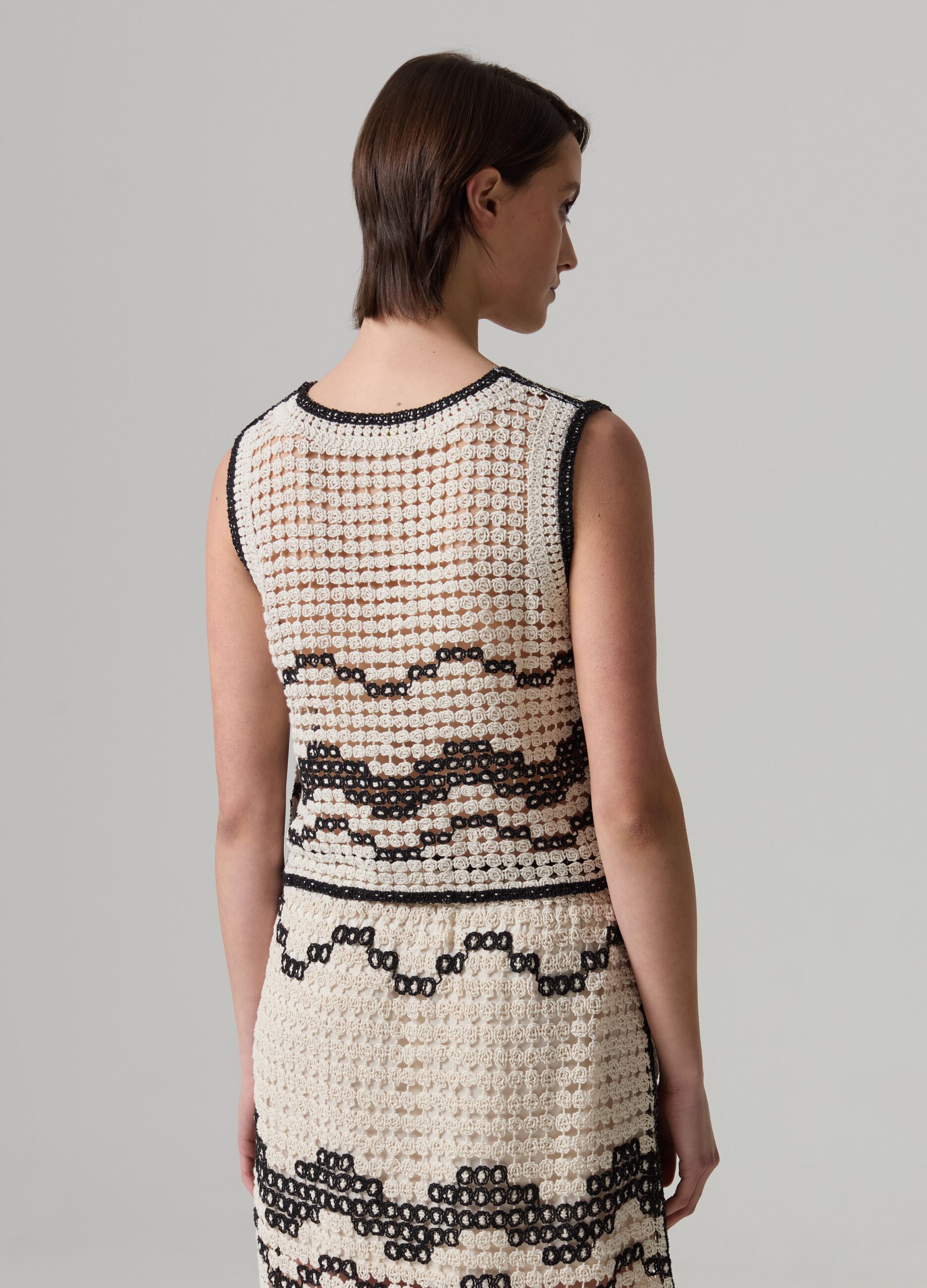 Crochet tank top with wavy motif