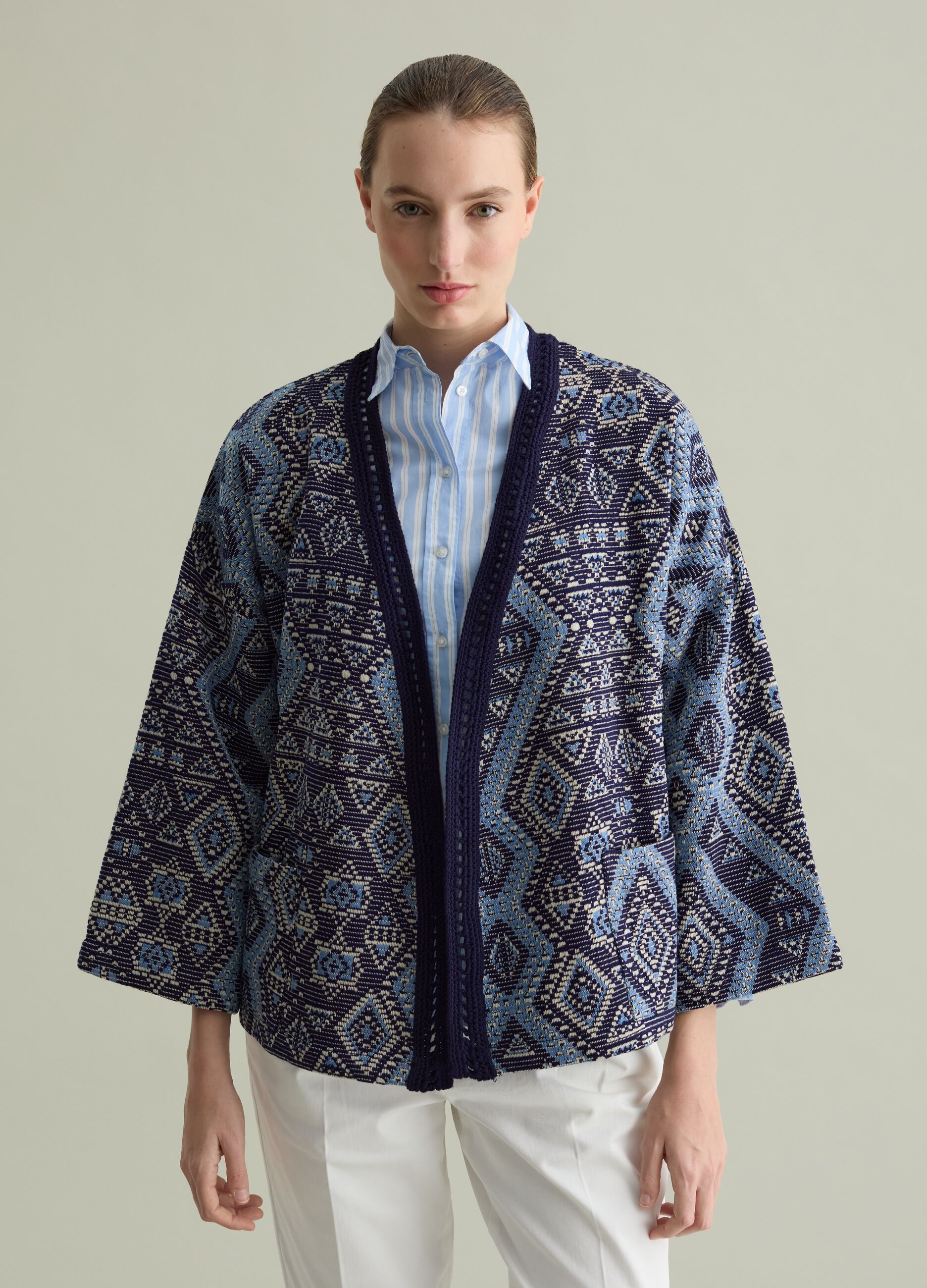 Kimono jacket with geometric jacquard pattern