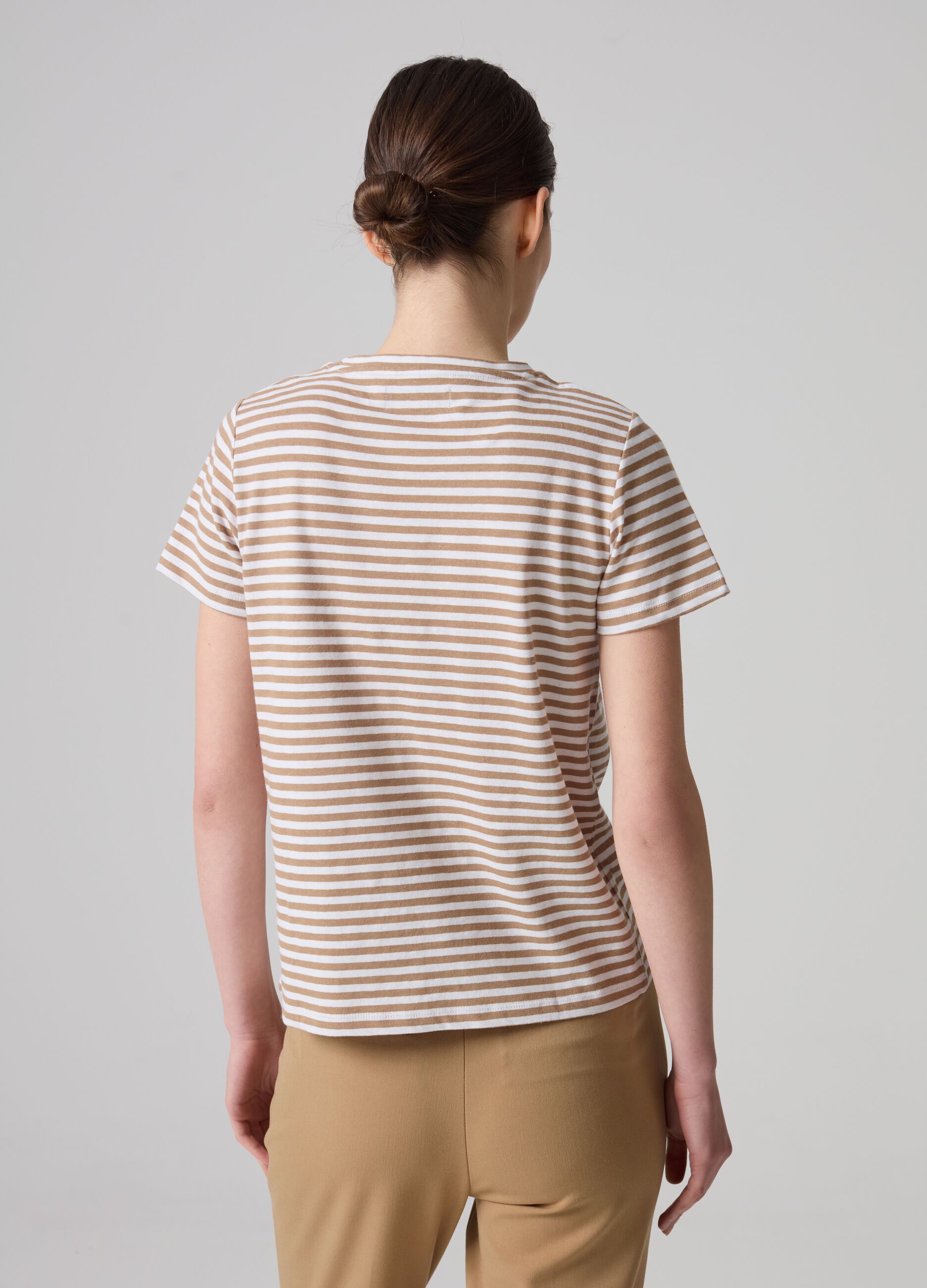 Contemporary striped T-shirt_1