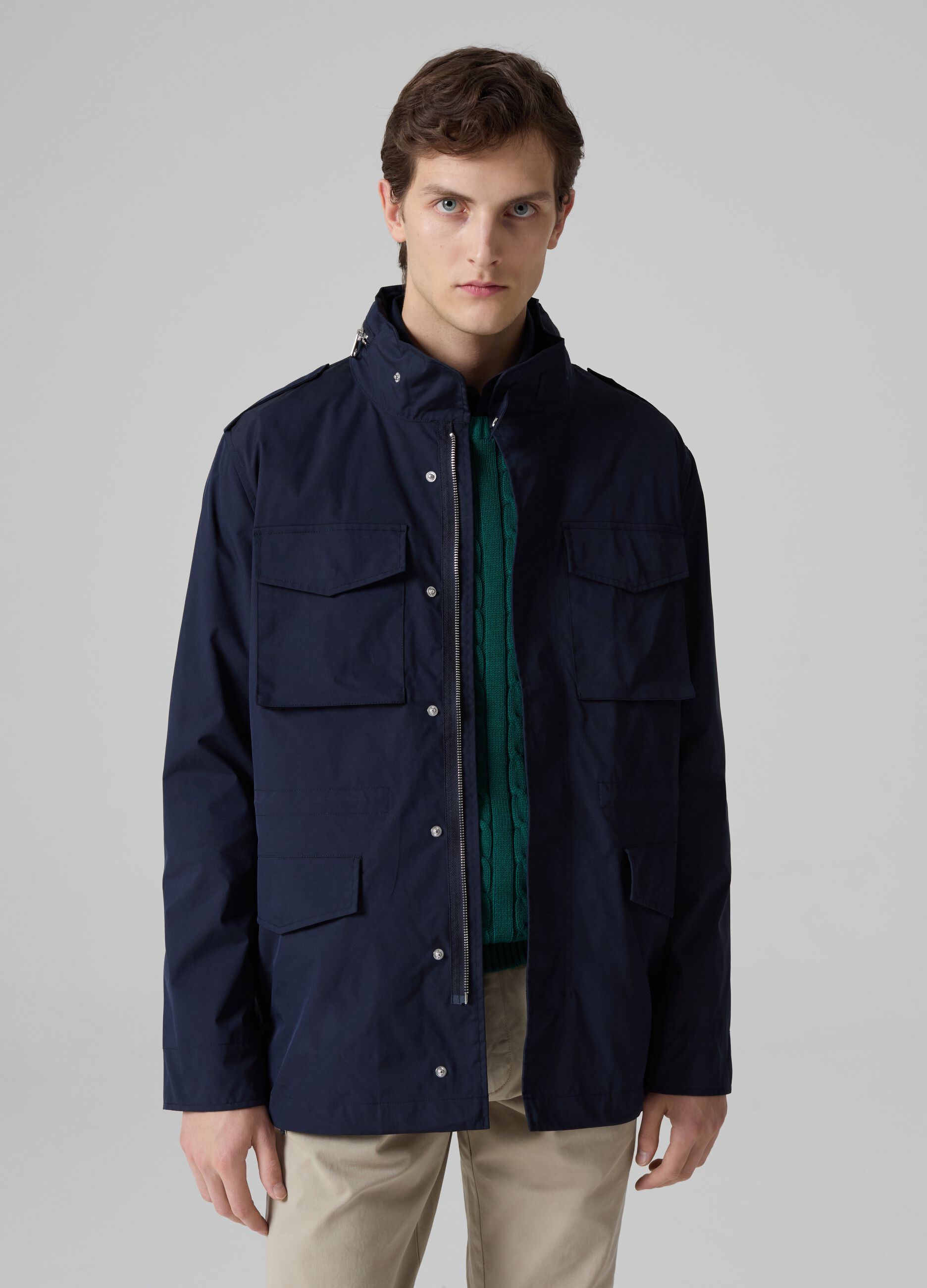 Short jacket with high neck