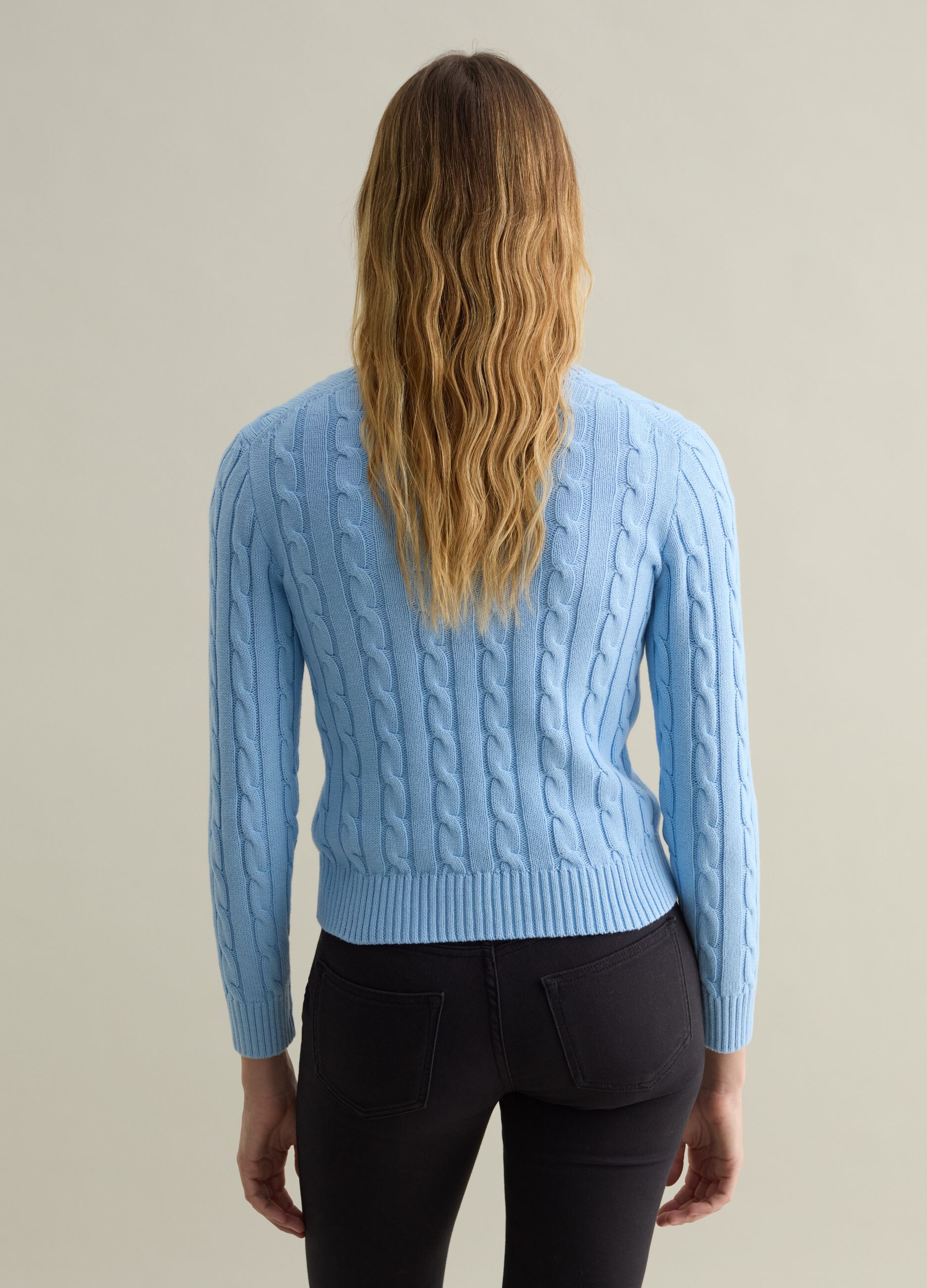 Cable-knit pullover with V neck